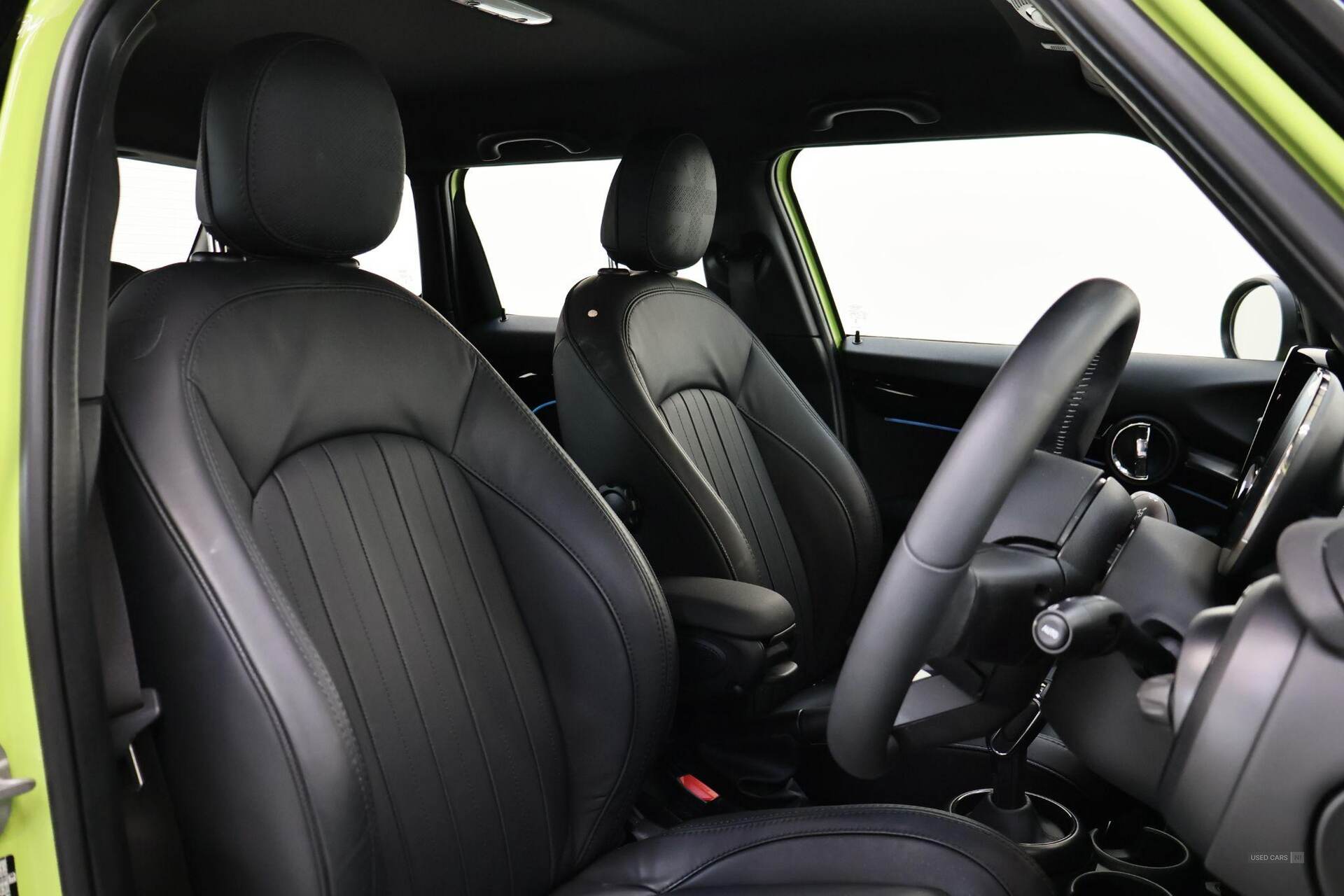 Mar 2024 MINI Hatch 1.5 Cooper Exclusive 5dr Auto [Comfort/Nav Pack]