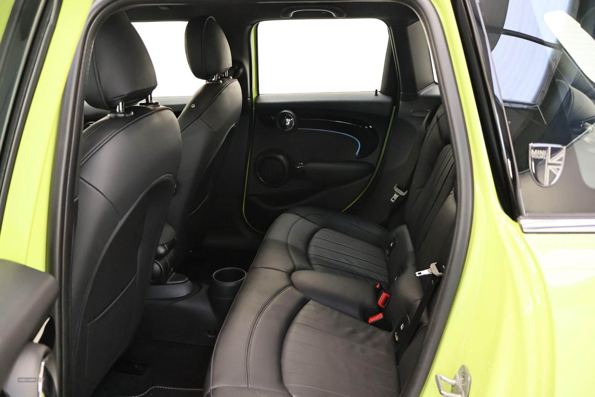 Mar 2024 MINI Hatch 1.5 Cooper Exclusive 5dr Auto [Comfort/Nav Pack]
