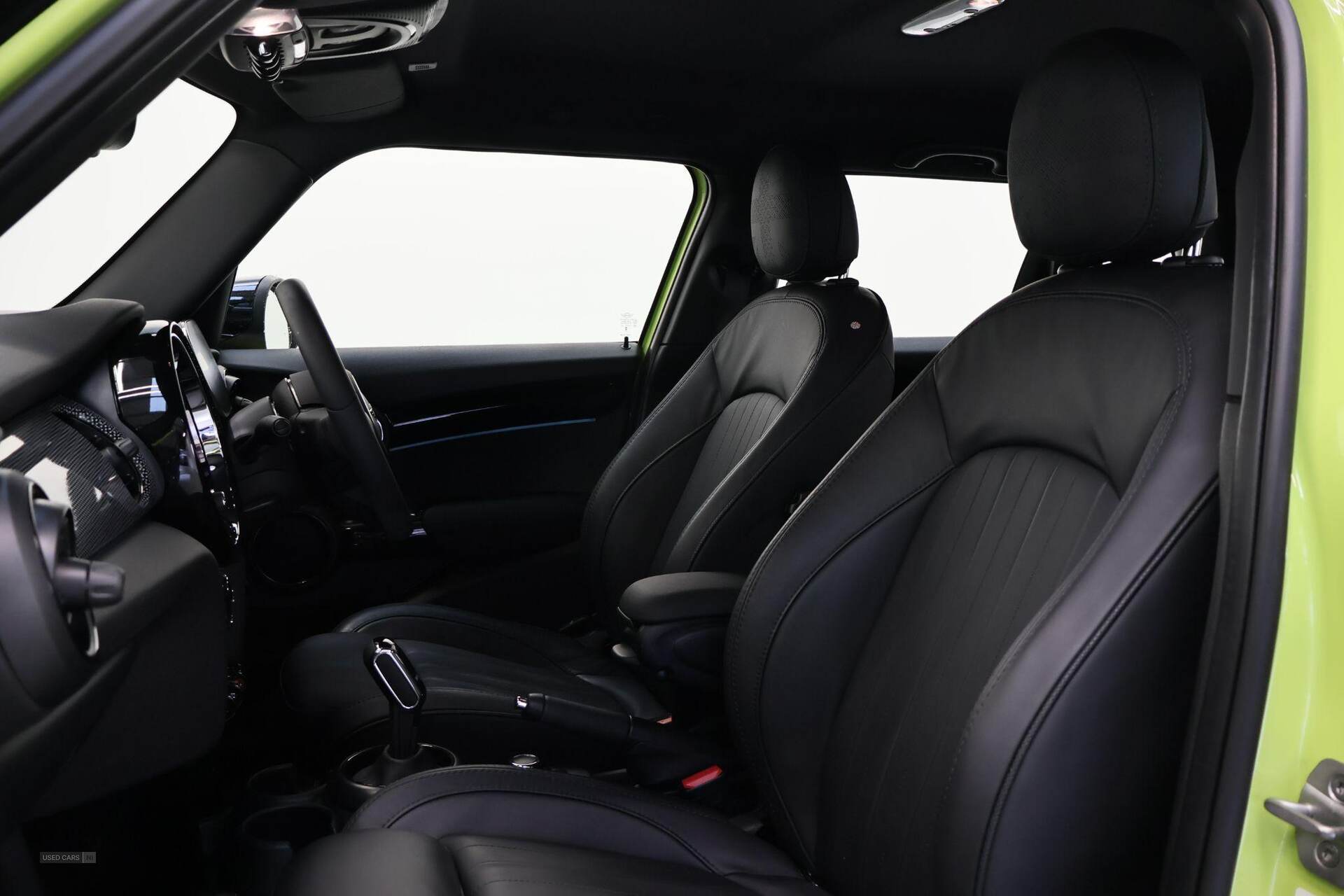 Mar 2024 MINI Hatch 1.5 Cooper Exclusive 5dr Auto [Comfort/Nav Pack]