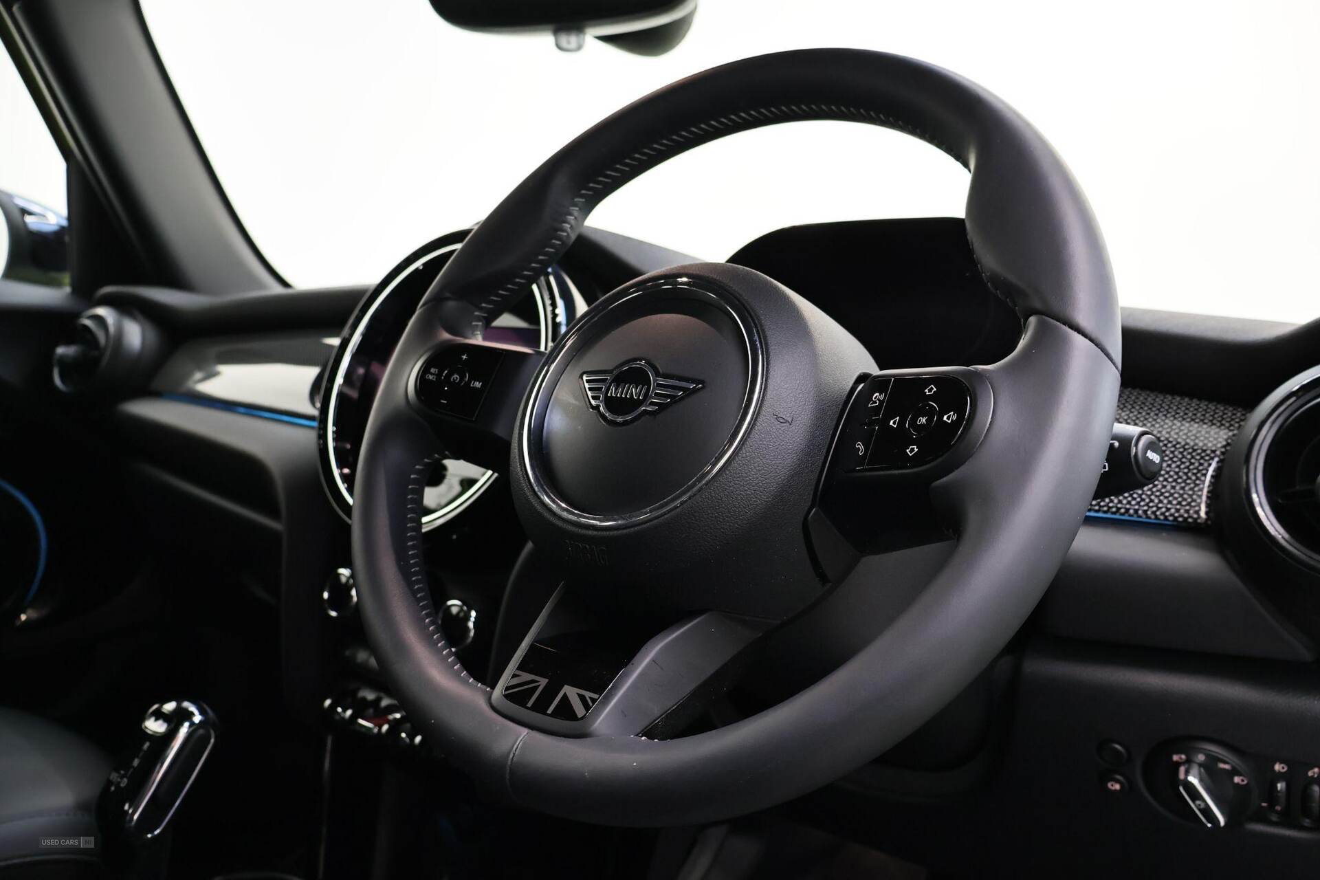 Mar 2024 MINI Hatch 1.5 Cooper Exclusive 5dr Auto [Comfort/Nav Pack]