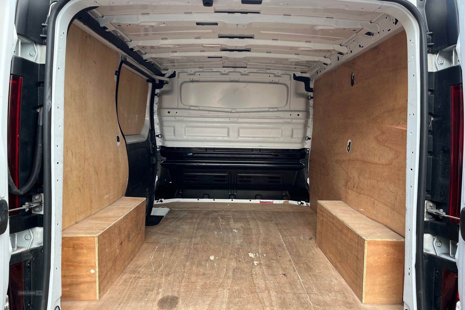 Jun 2022 Renault Trafic Business SWB SL28 Blue dCi 150ps, PLY LINED, ECO MODE, CRUISE CONTROL, BLUETOOTH, LED DAYTIME RUNNING LIGHTS