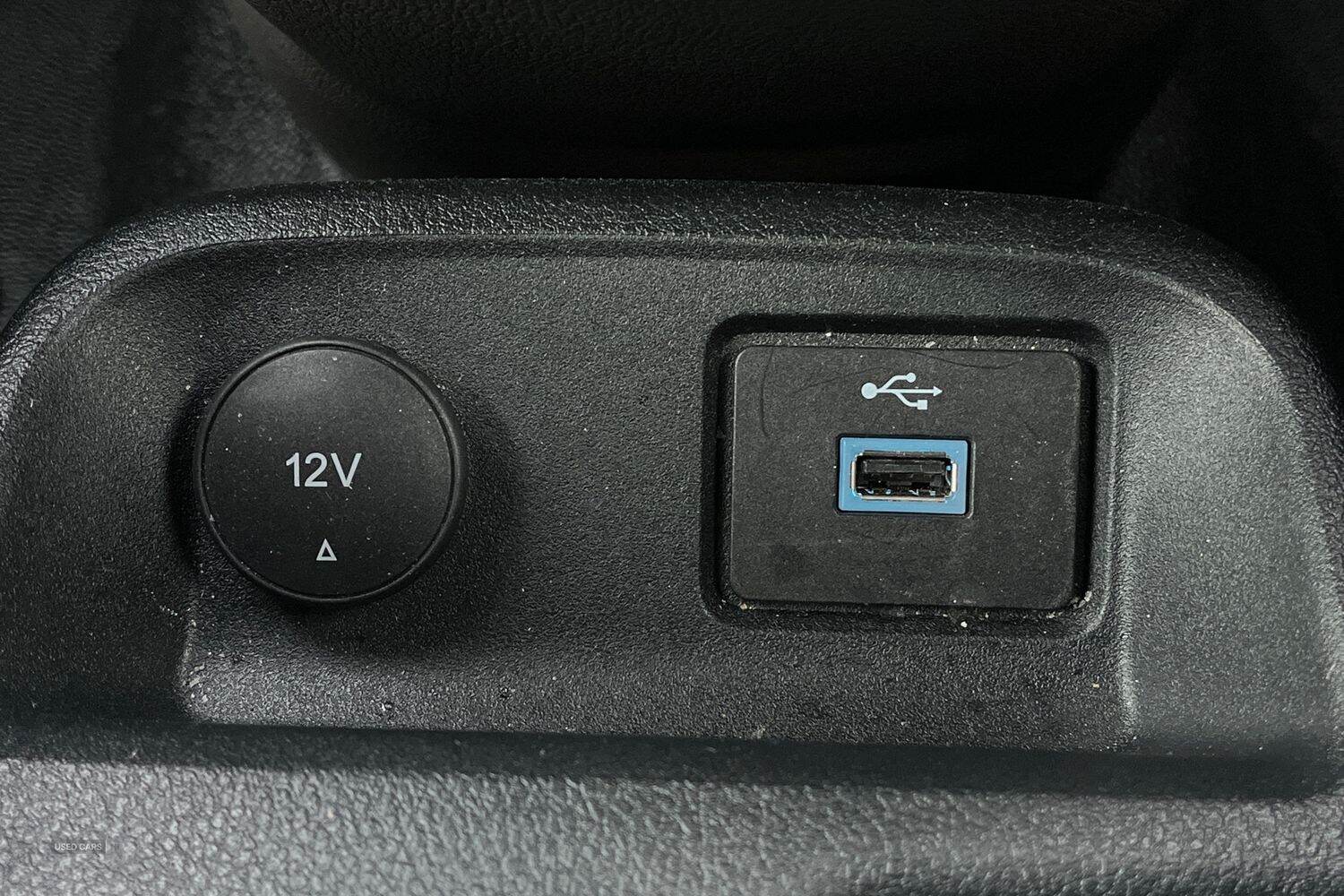 Jun 2024 Ford Transit Connect 1.5 EcoBlue 100ps Limited Van