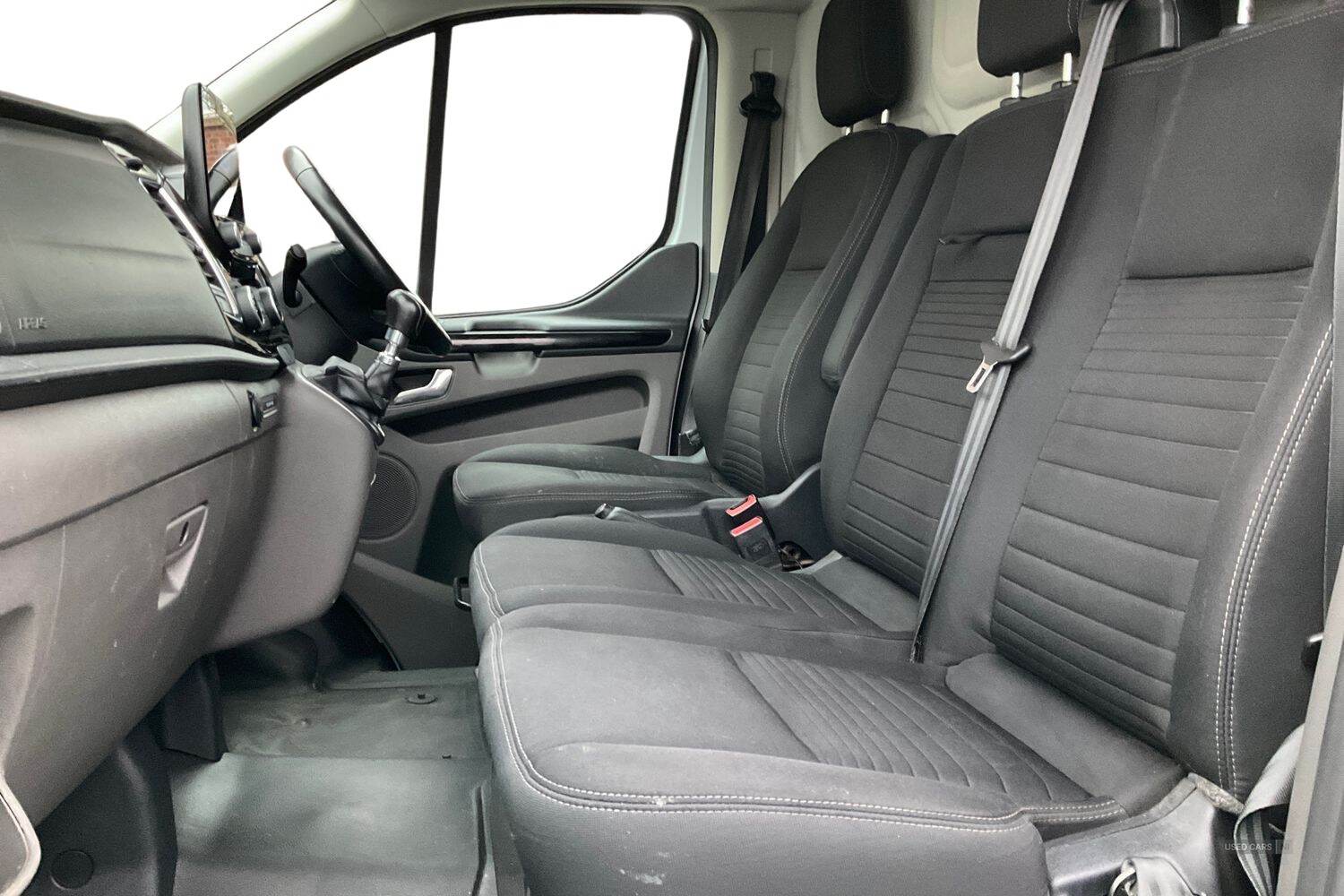 Jan 2022 Ford Transit Custom 2.0 EcoBlue 130ps Low Roof Limited Van
