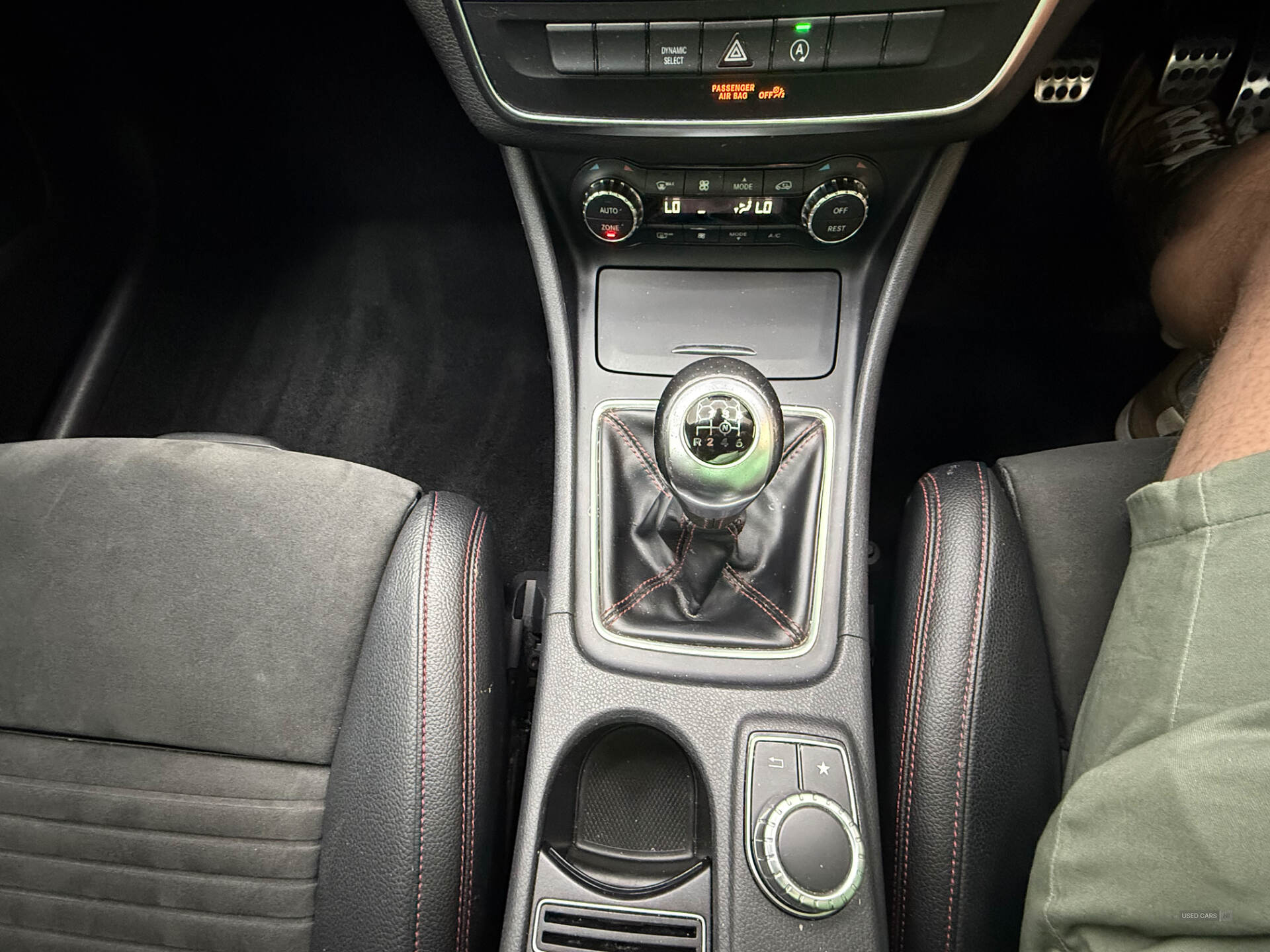 Oct 2015 Mercedes GLA-Class GLA 200d AMG Line 5dr
