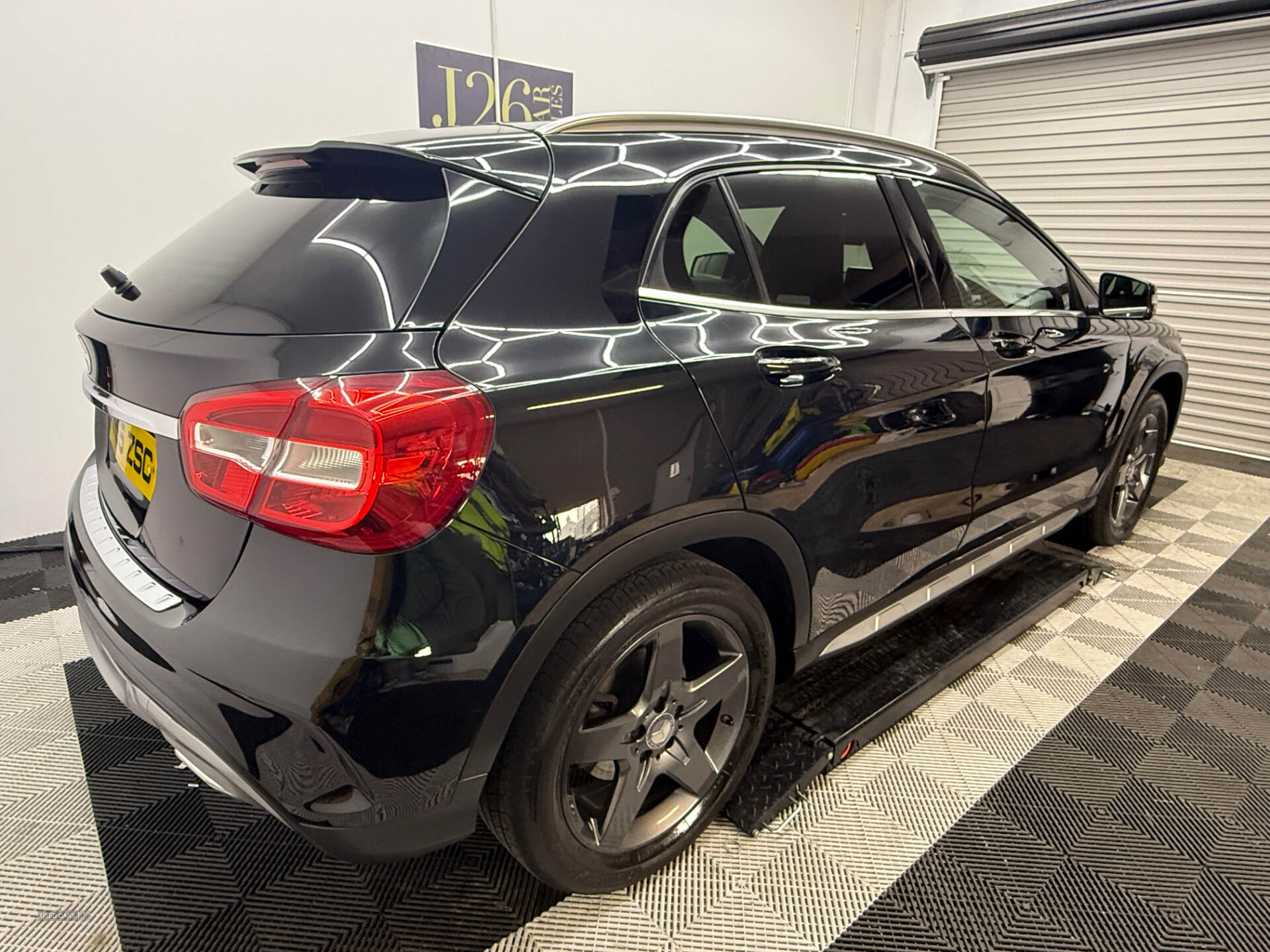 Oct 2015 Mercedes GLA-Class GLA 200d AMG Line 5dr