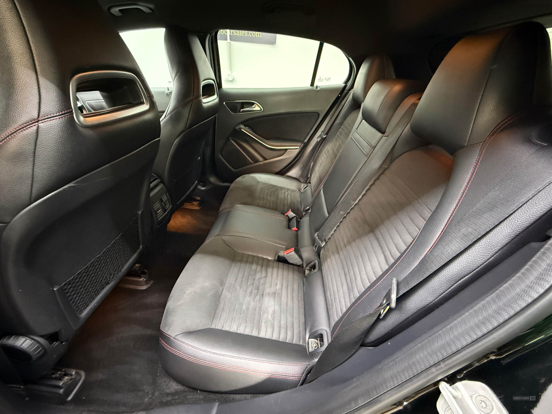 Oct 2015 Mercedes GLA-Class GLA 200d AMG Line 5dr