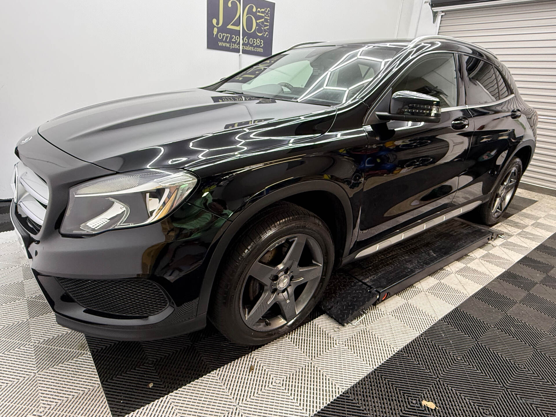 Oct 2015 Mercedes GLA-Class GLA 200d AMG Line 5dr