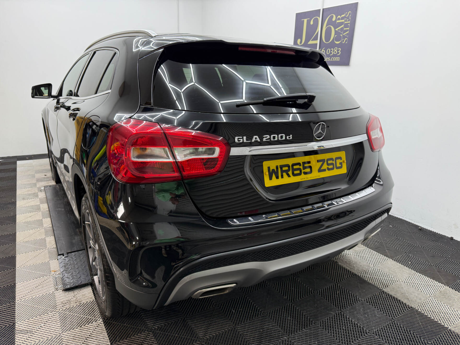 Oct 2015 Mercedes GLA-Class GLA 200d AMG Line 5dr