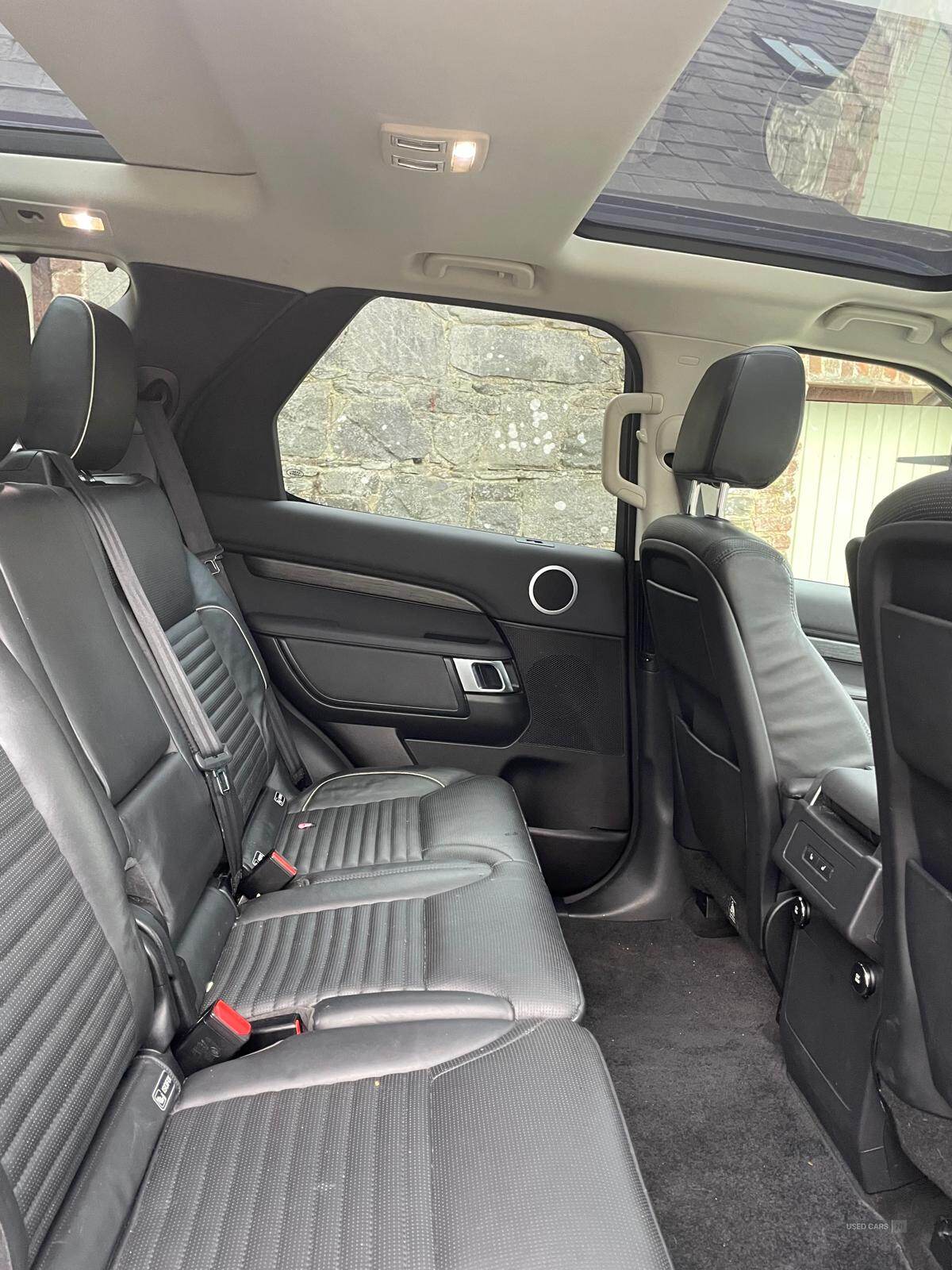 Mar 2018 Land Rover Discovery 3.0 TD6 HSE 5dr Auto