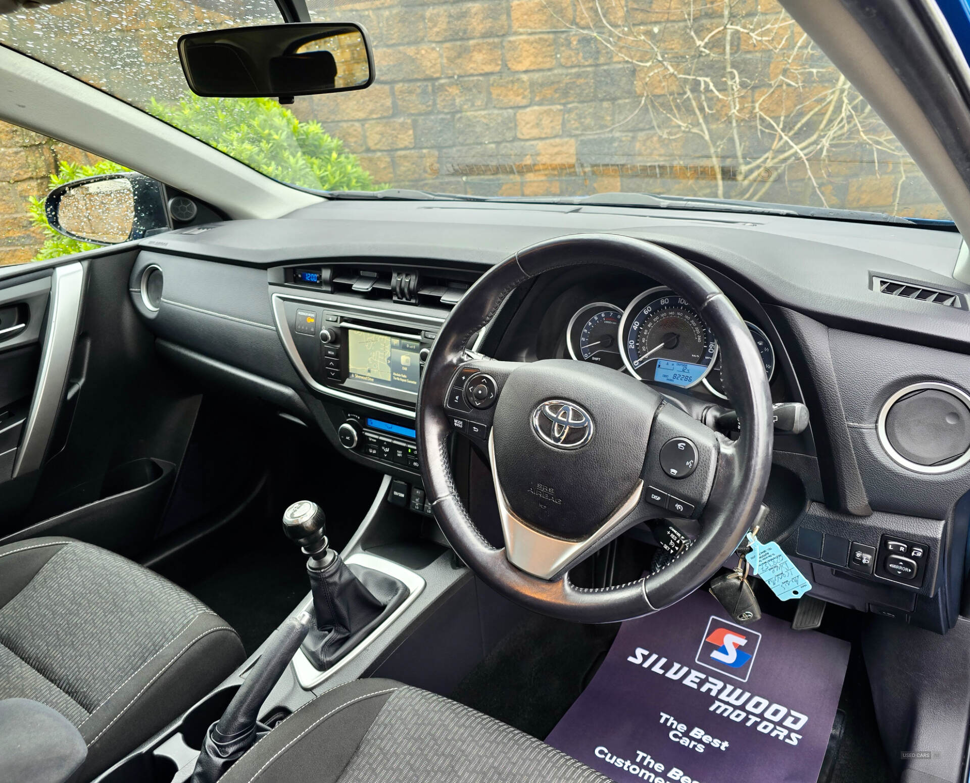 May 2015 Toyota Auris 1.33 Dual VVTi Icon+ 5dr