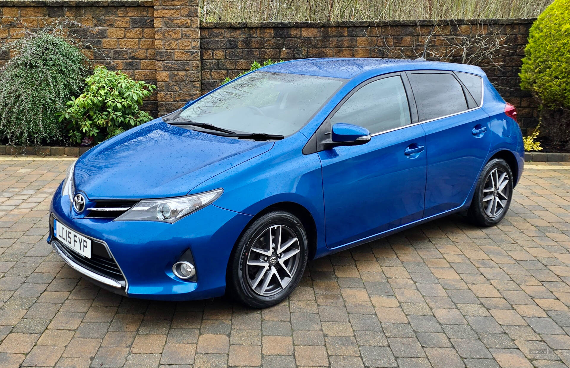 May 2015 Toyota Auris 1.33 Dual VVTi Icon+ 5dr