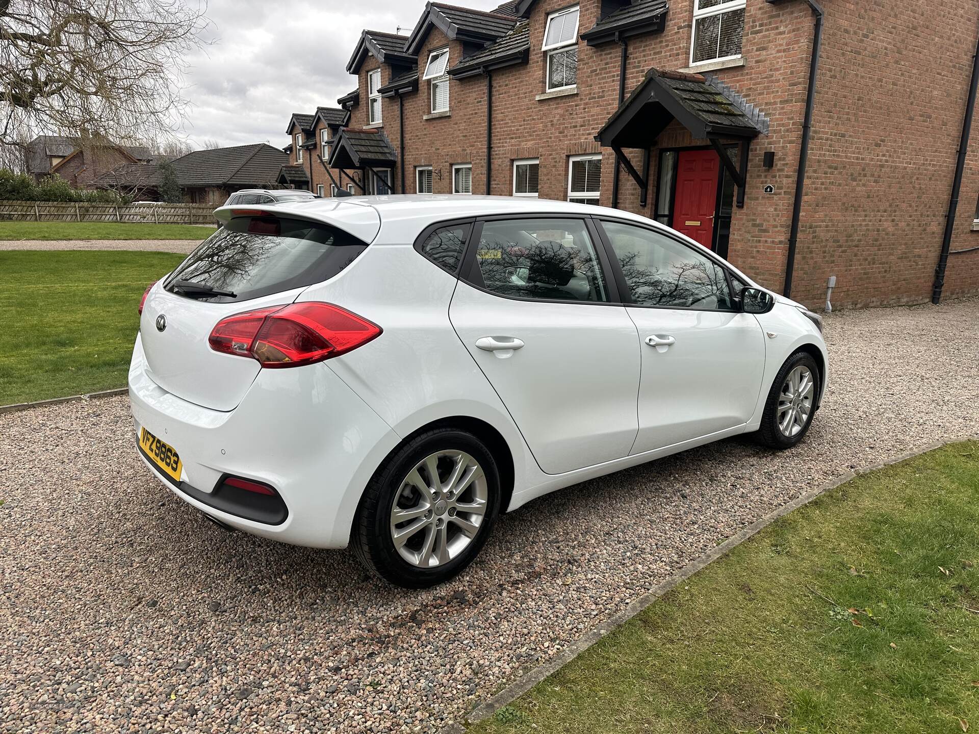 Feb 2015 Kia Ceed 1.4 VR7 5dr