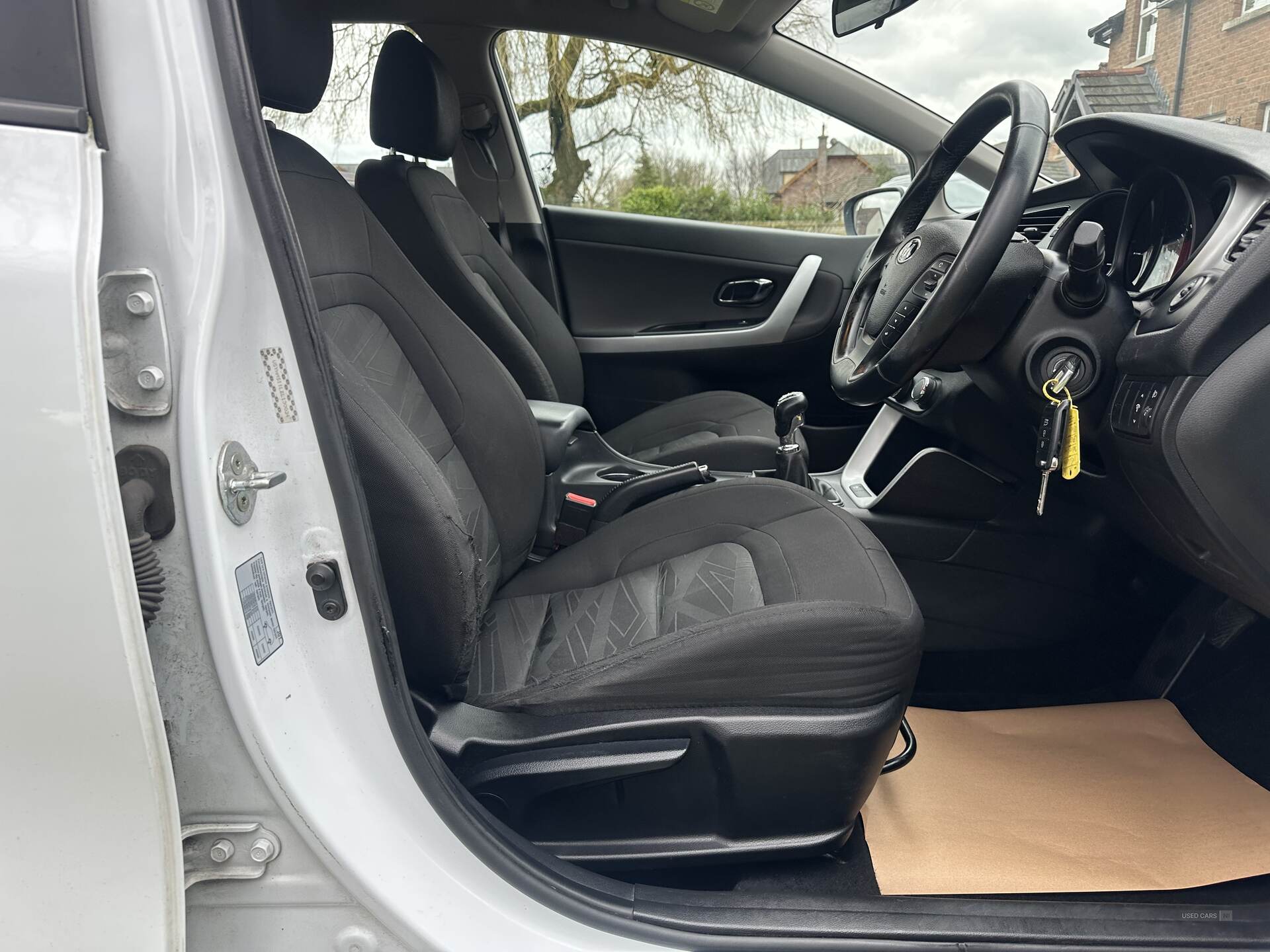 Feb 2015 Kia Ceed 1.4 VR7 5dr
