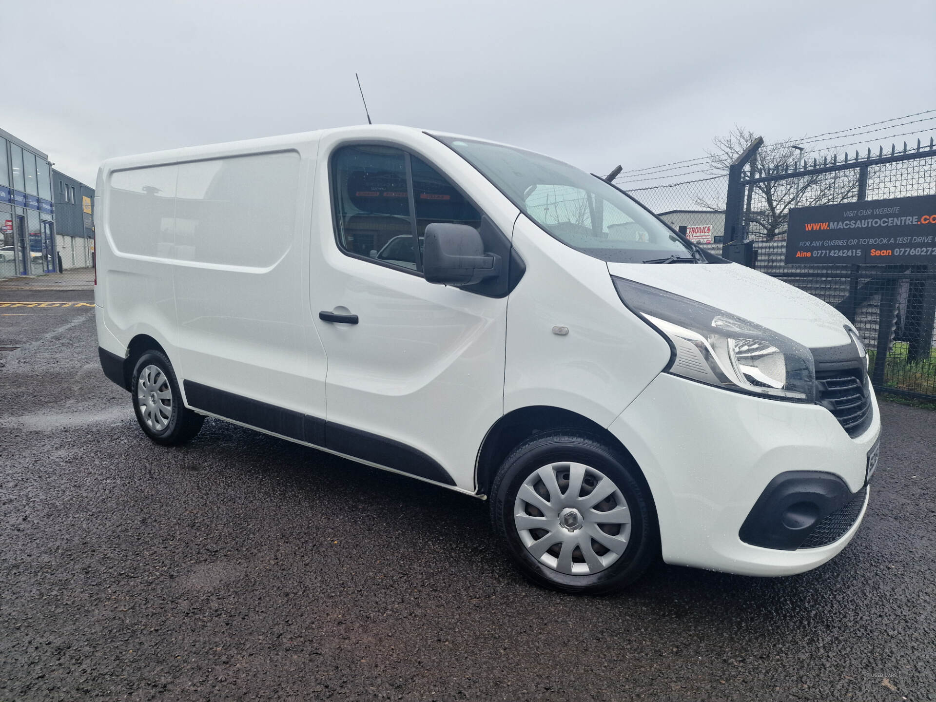 May 2018 Renault Trafic SL27 dCi 120 Business+ Van