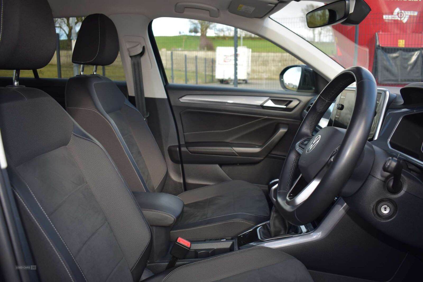 Jun 2022 Volkswagen T-Roc 2.0 TDI EVO Style 5dr