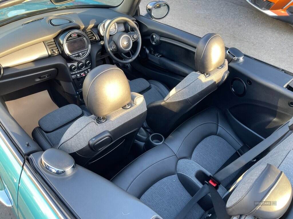 Jul 2018 MINI Convertible 1.5 Cooper II 2dr Auto