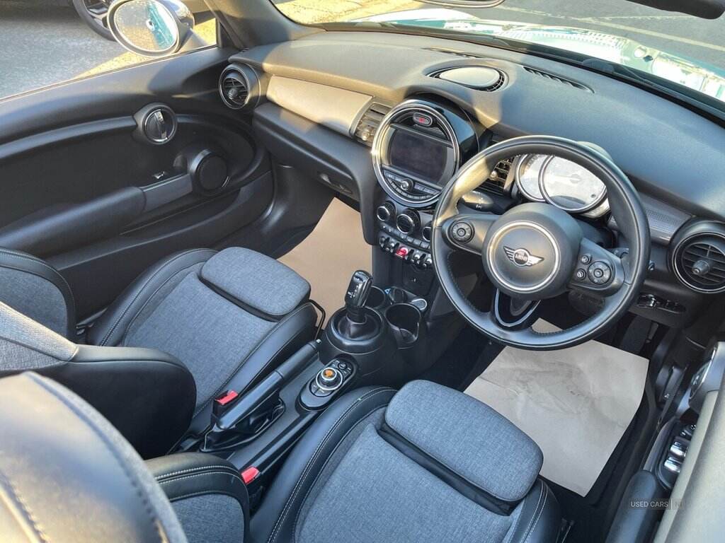 Jul 2018 MINI Convertible 1.5 Cooper II 2dr Auto