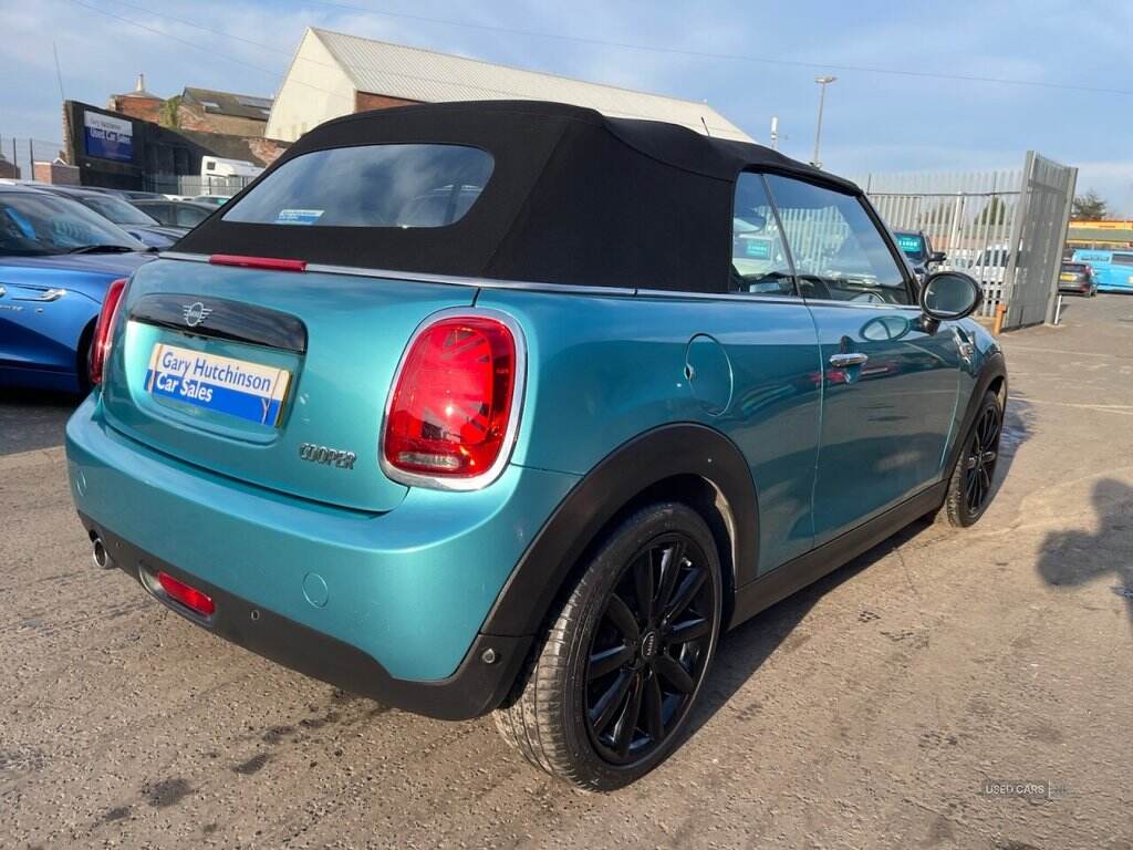 Jul 2018 MINI Convertible 1.5 Cooper II 2dr Auto