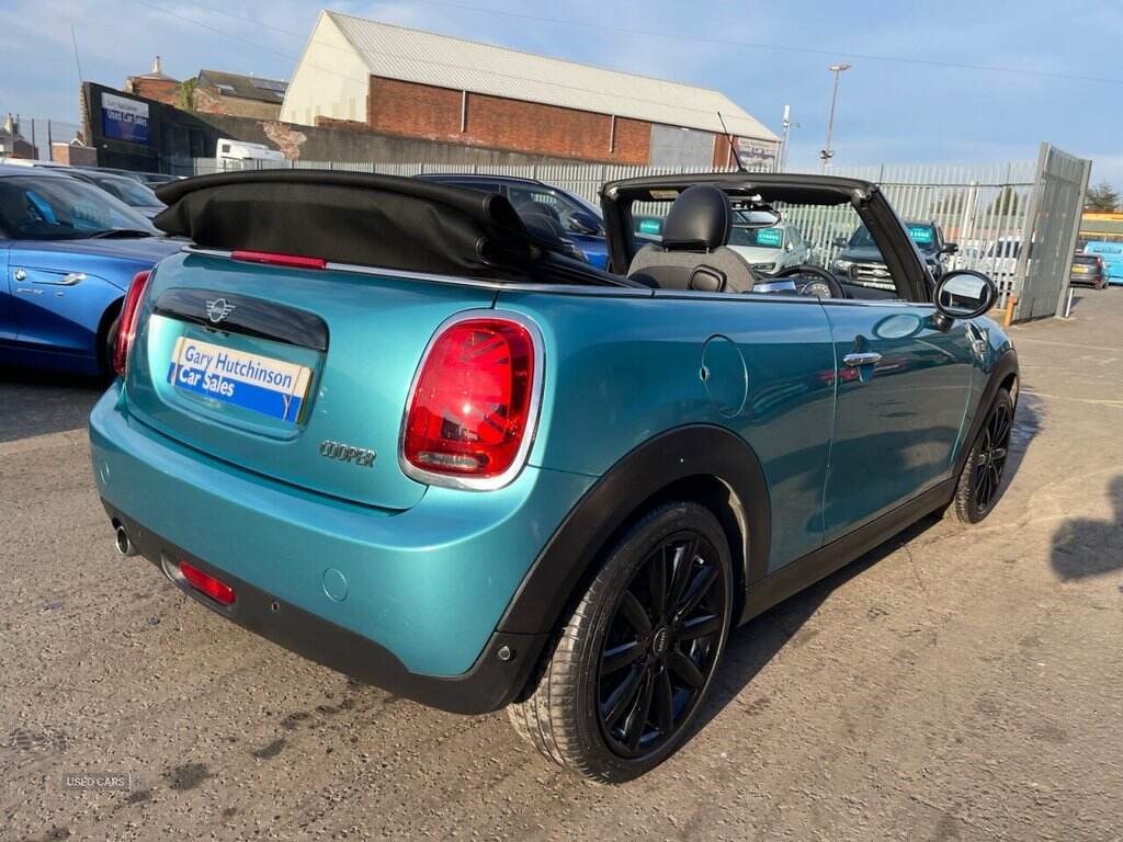 Jul 2018 MINI Convertible 1.5 Cooper II 2dr Auto