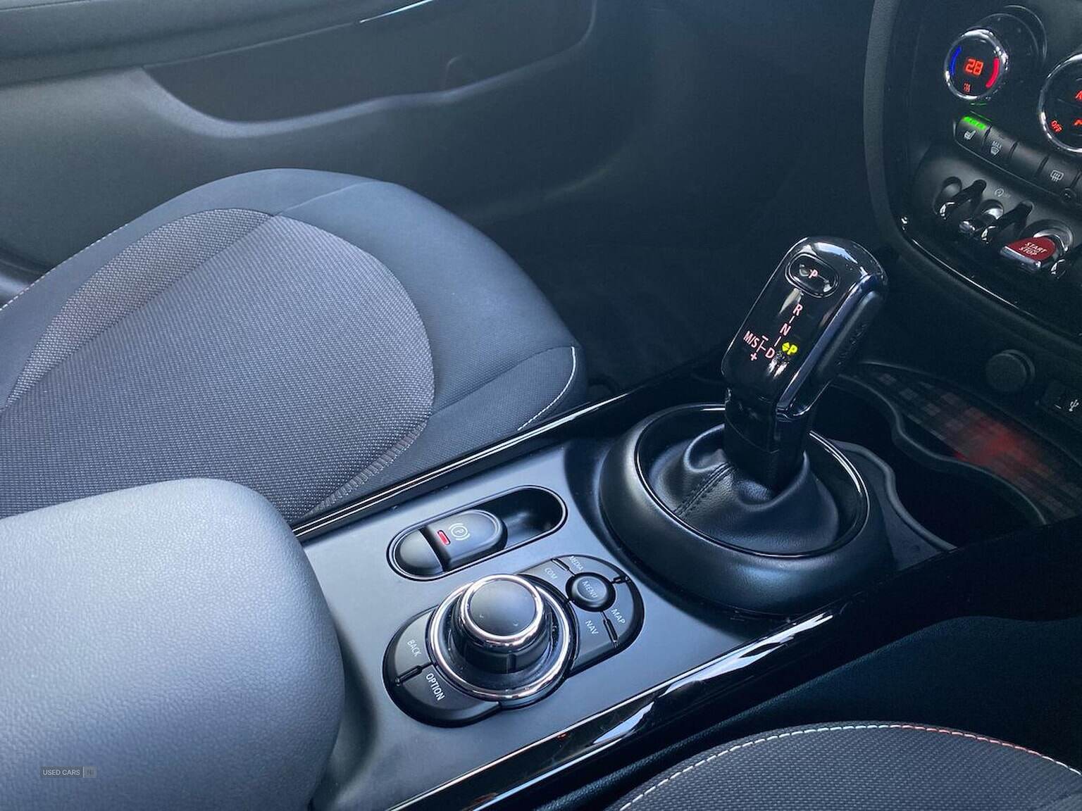 Nov 2023 MINI Clubman 1.5 Cooper Classic Premium 6Dr Auto