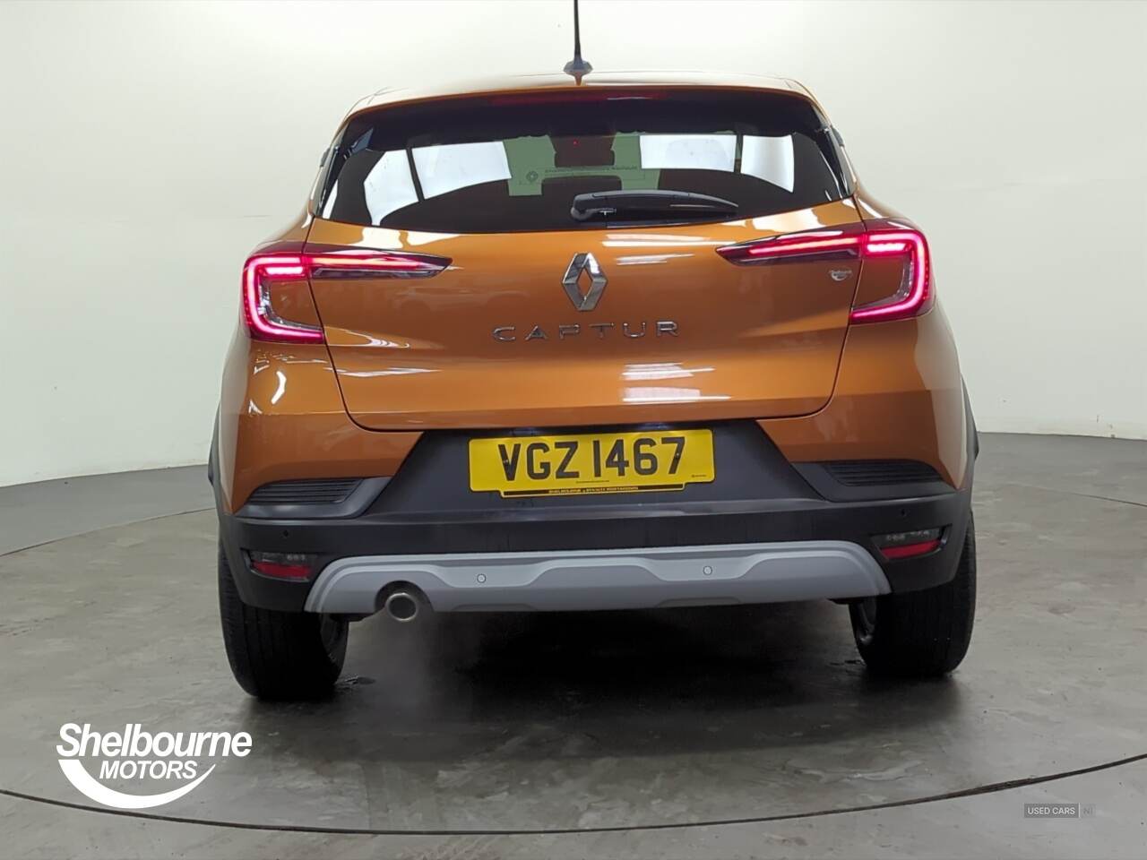Nov 2021 Renault Captur 1.3 TCE 140 Iconic 5dr EDC