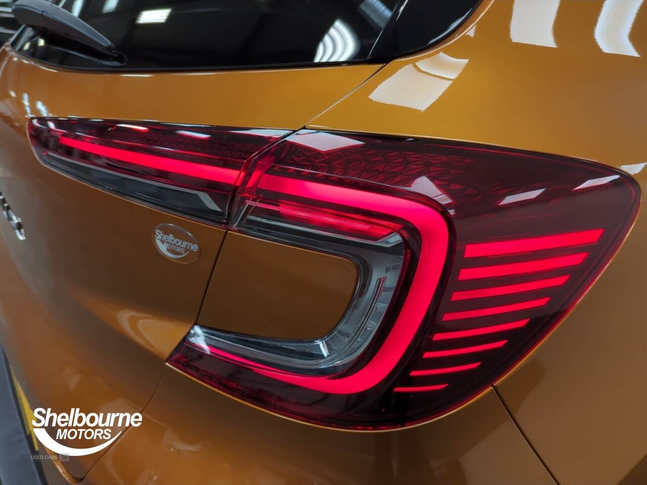 Nov 2021 Renault Captur 1.3 TCE 140 Iconic 5dr EDC