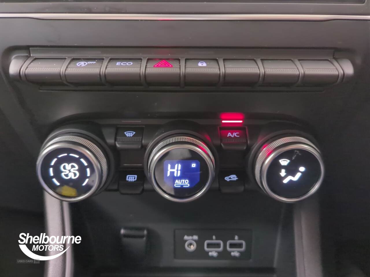 Nov 2021 Renault Captur 1.3 TCE 140 Iconic 5dr EDC
