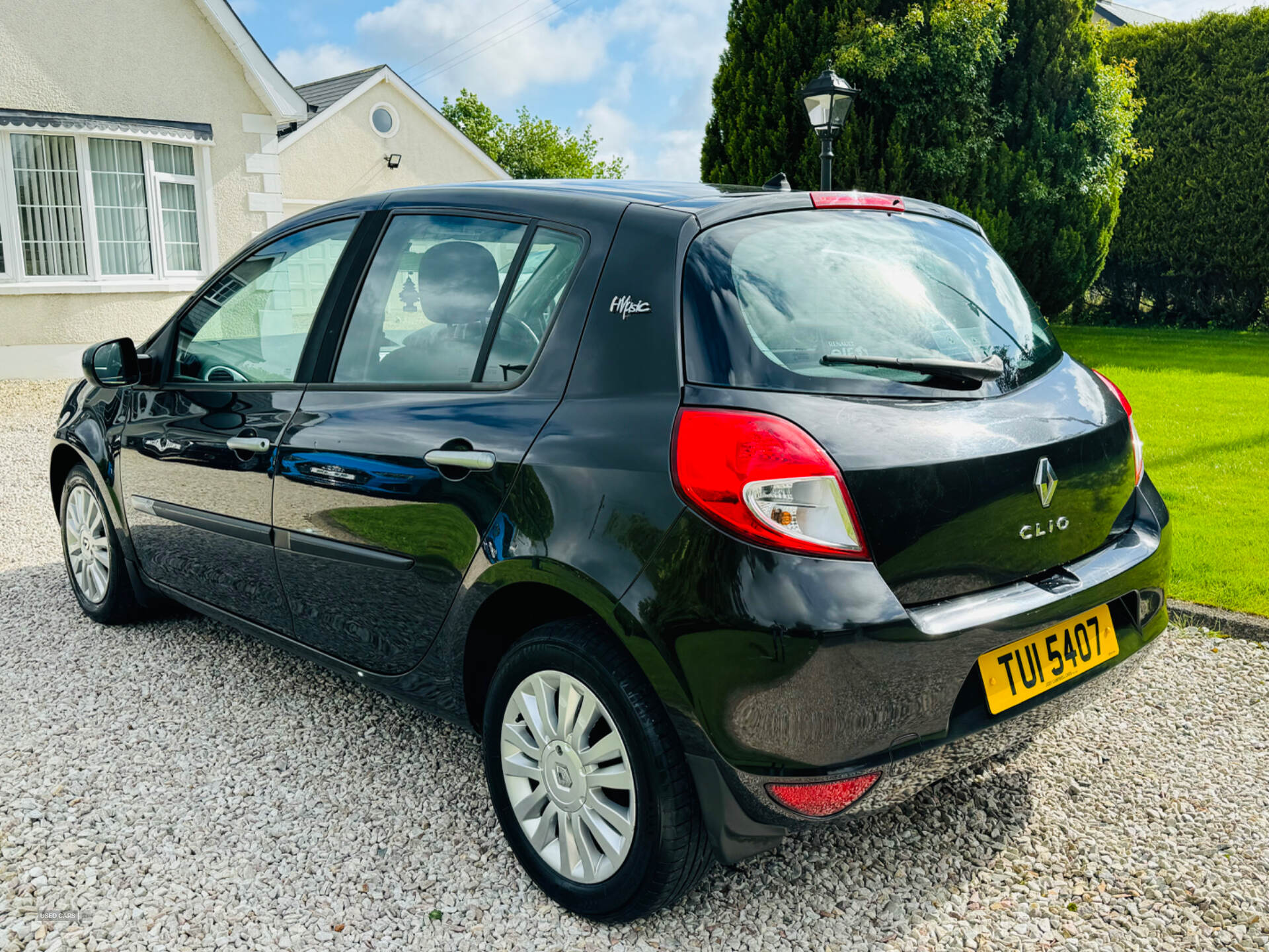 Jan 2012 Renault Clio 1.2 16V I-Music 5dr