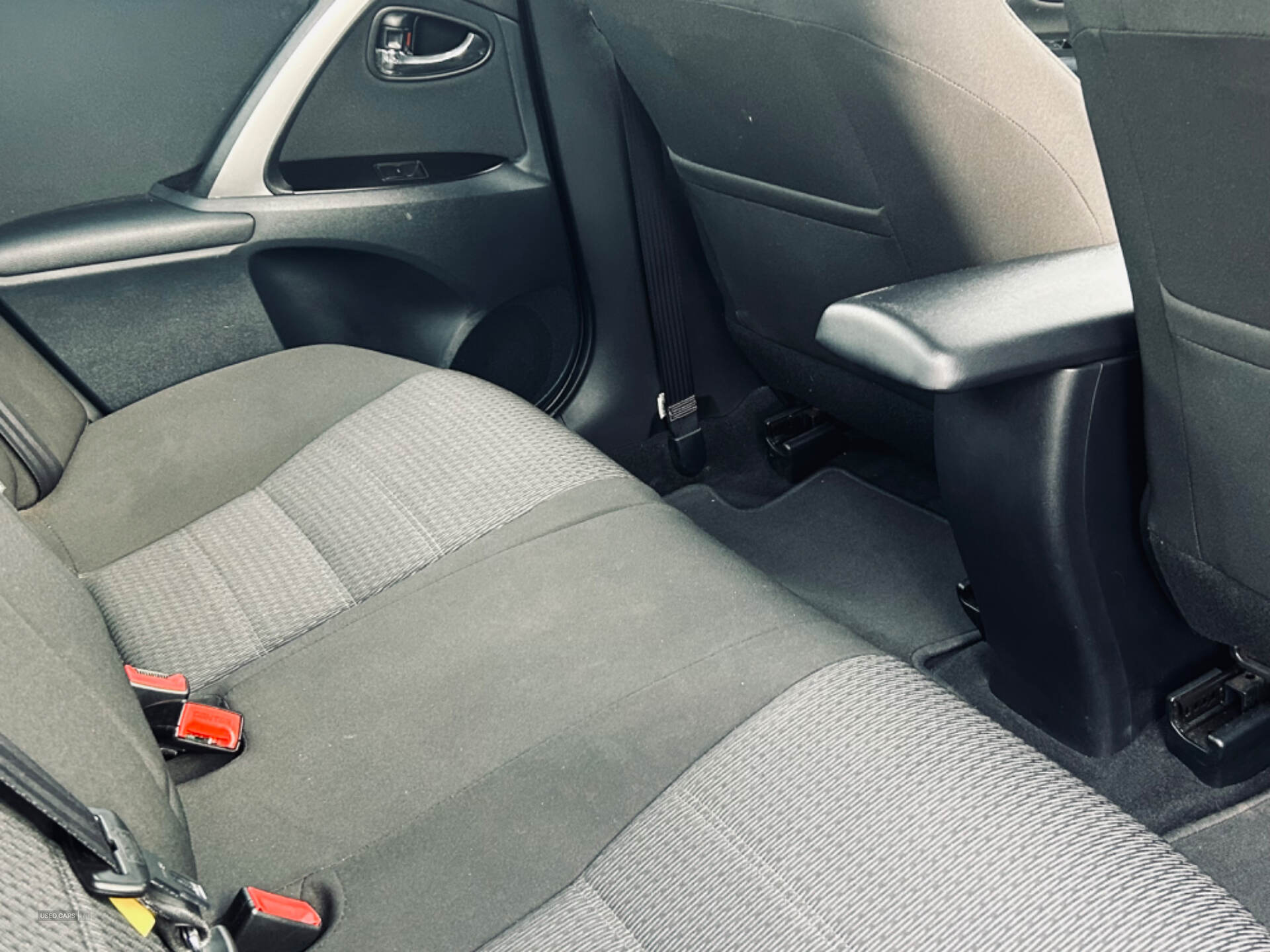 Toyota Avensis DIESEL SALOON in Antrim