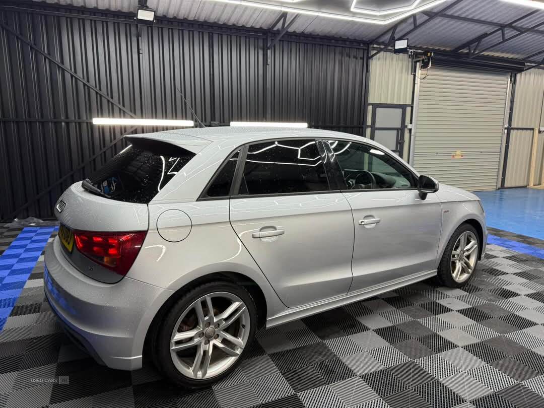 Jul 2013 Audi A1 1.6 TDI S Line 5dr