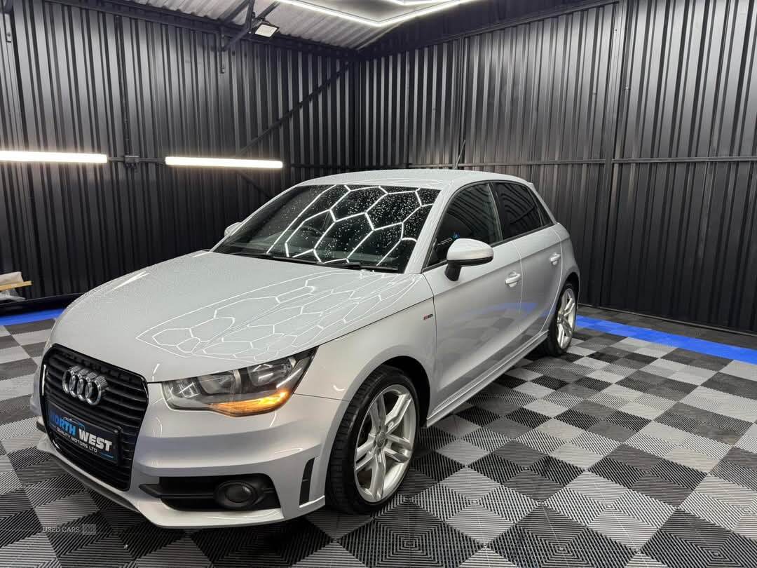 Jul 2013 Audi A1 1.6 TDI S Line 5dr