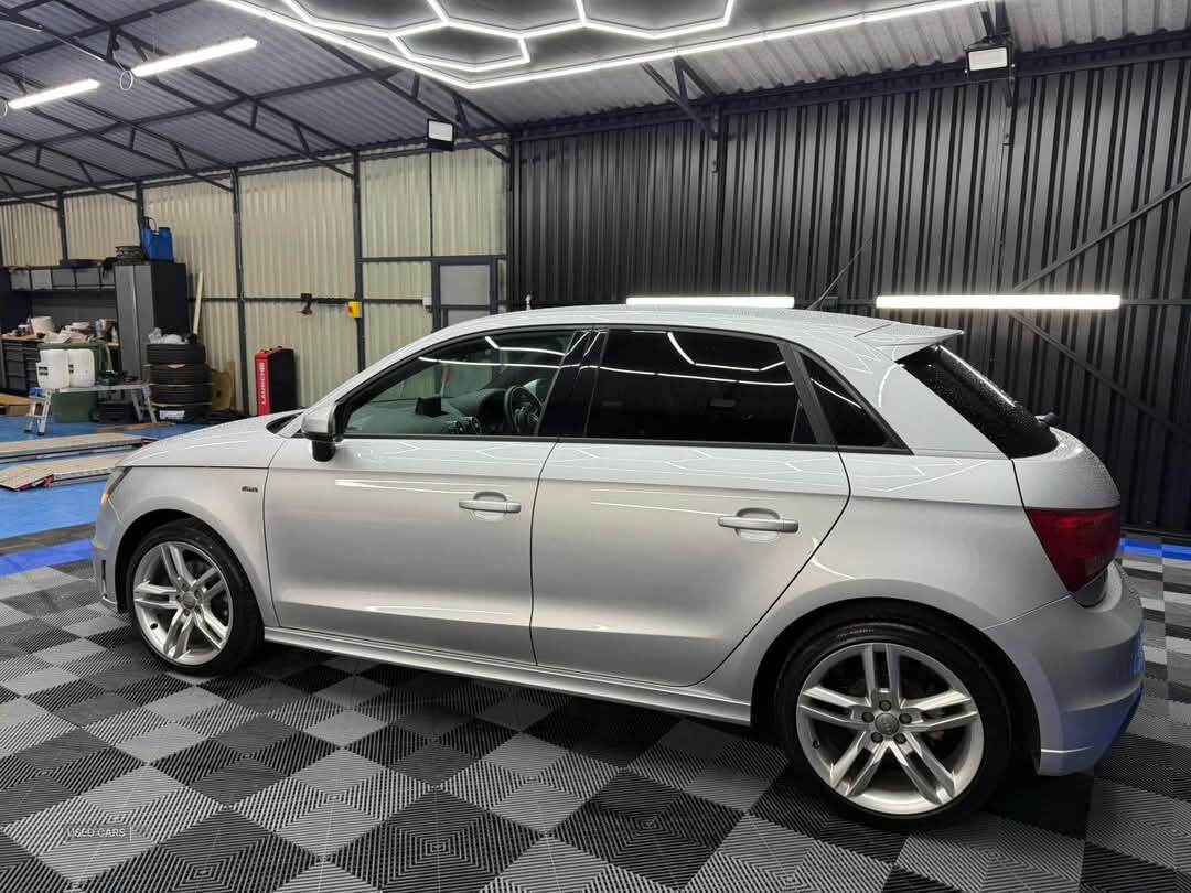 Jul 2013 Audi A1 1.6 TDI S Line 5dr