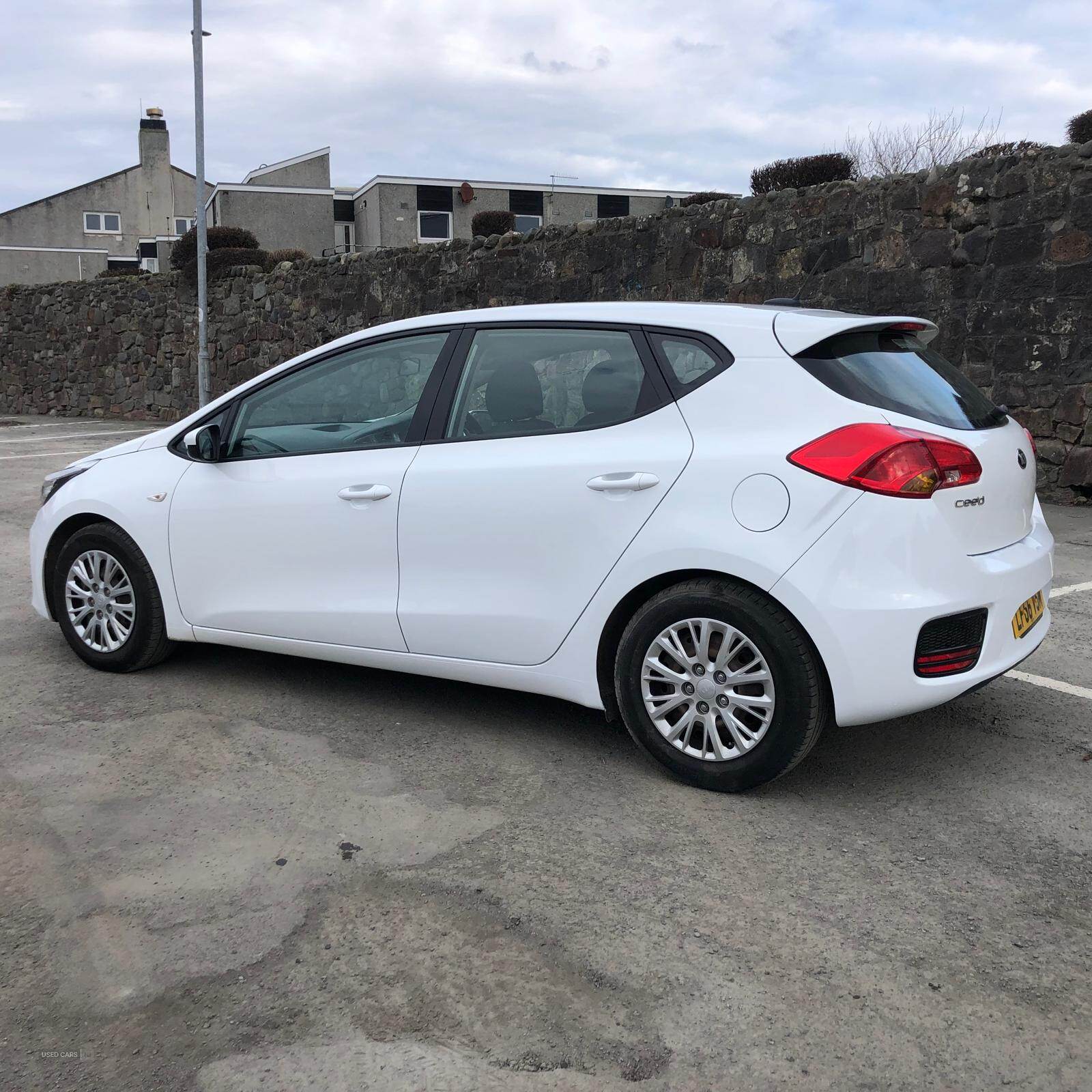 Oct 2016 Kia Ceed 1.4 CRDi 1 5dr