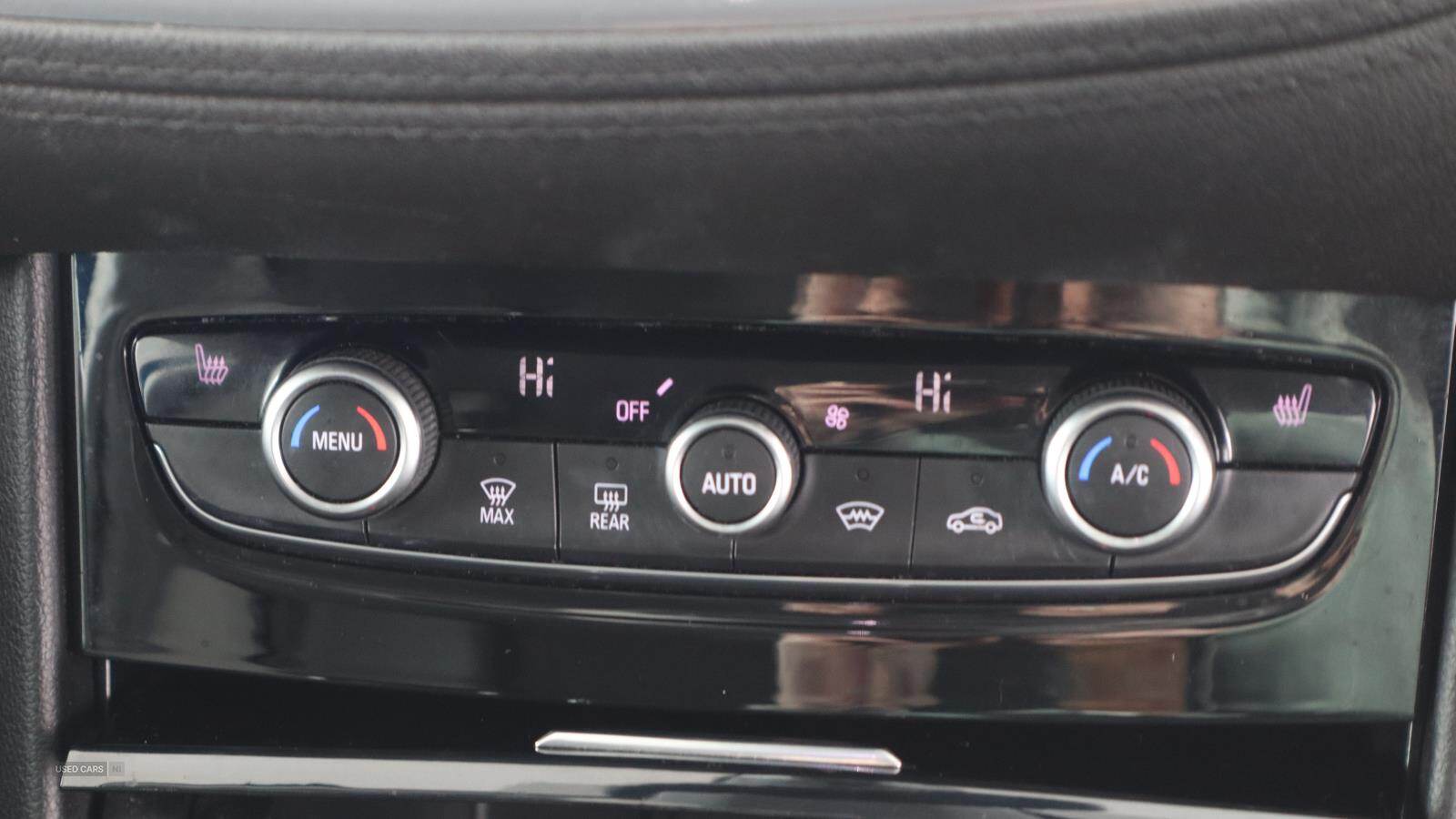 Apr 2019 Vauxhall Grandland X 1.2 Turbo Sport Nav 5dr