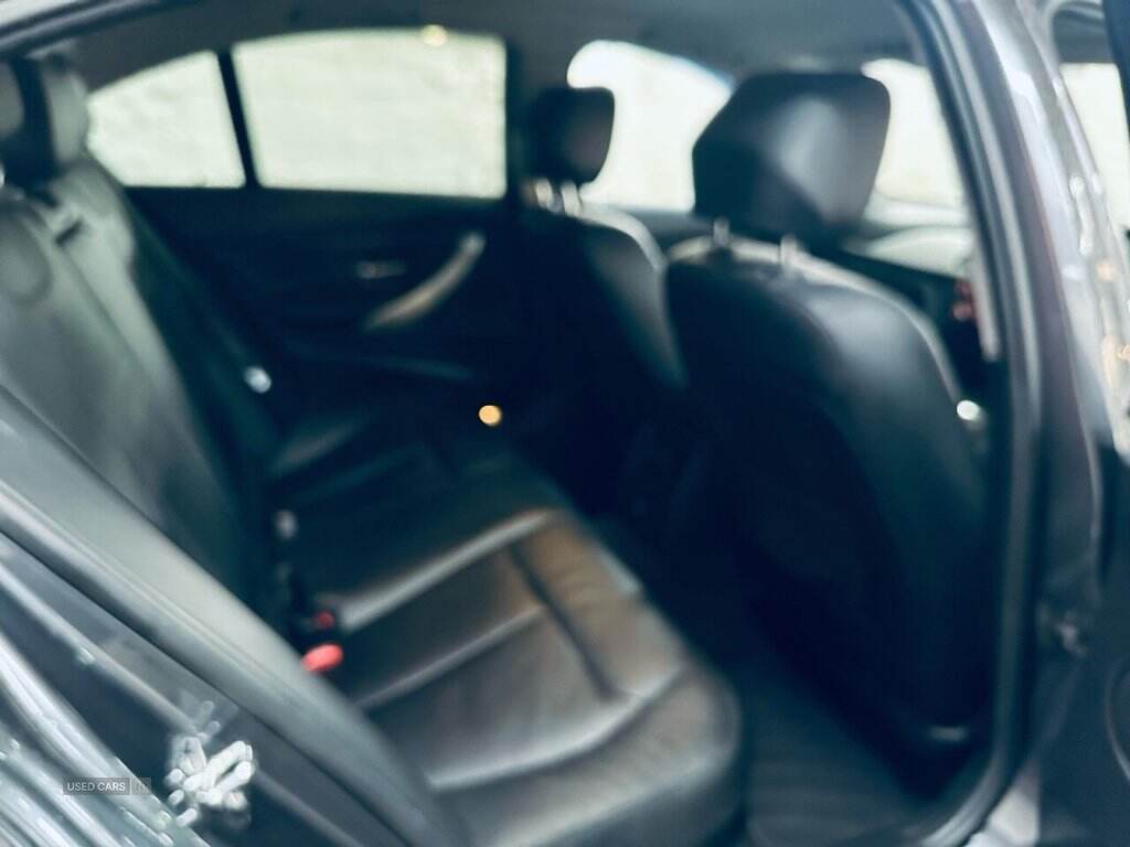 Mar 2012 BMW 3 Series 320d BluePerformance EfficientDynamics 4dr