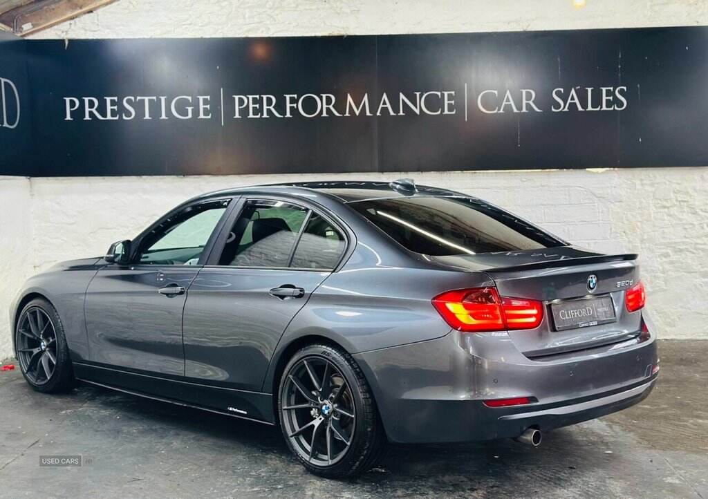 Mar 2012 BMW 3 Series 320d BluePerformance EfficientDynamics 4dr