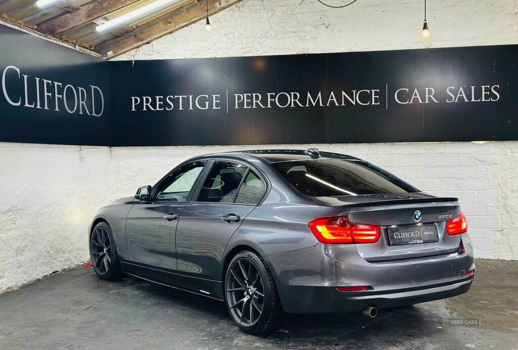 Mar 2012 BMW 3 Series 320d BluePerformance EfficientDynamics 4dr