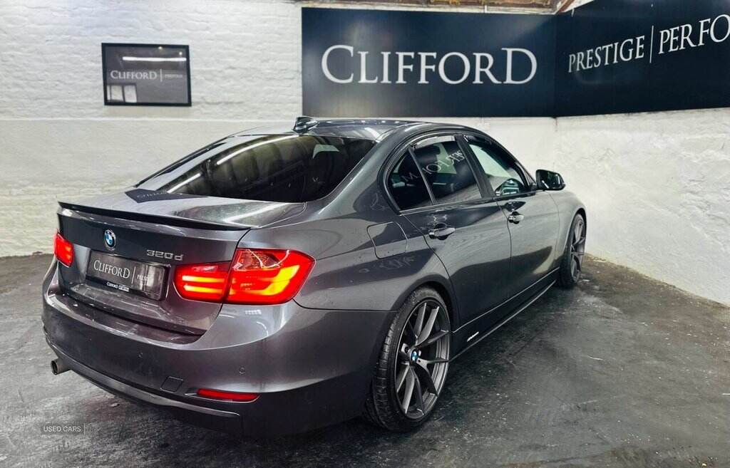 Mar 2012 BMW 3 Series 320d BluePerformance EfficientDynamics 4dr