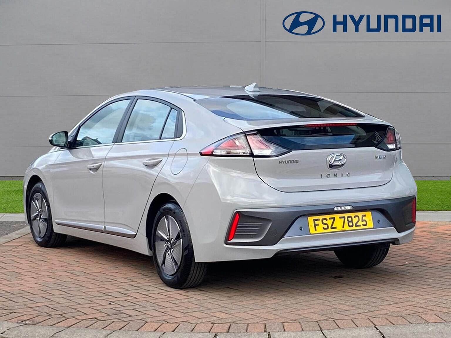 Jan 2022 Hyundai Ioniq 1.6 Gdi Hybrid Premium 5Dr Dct