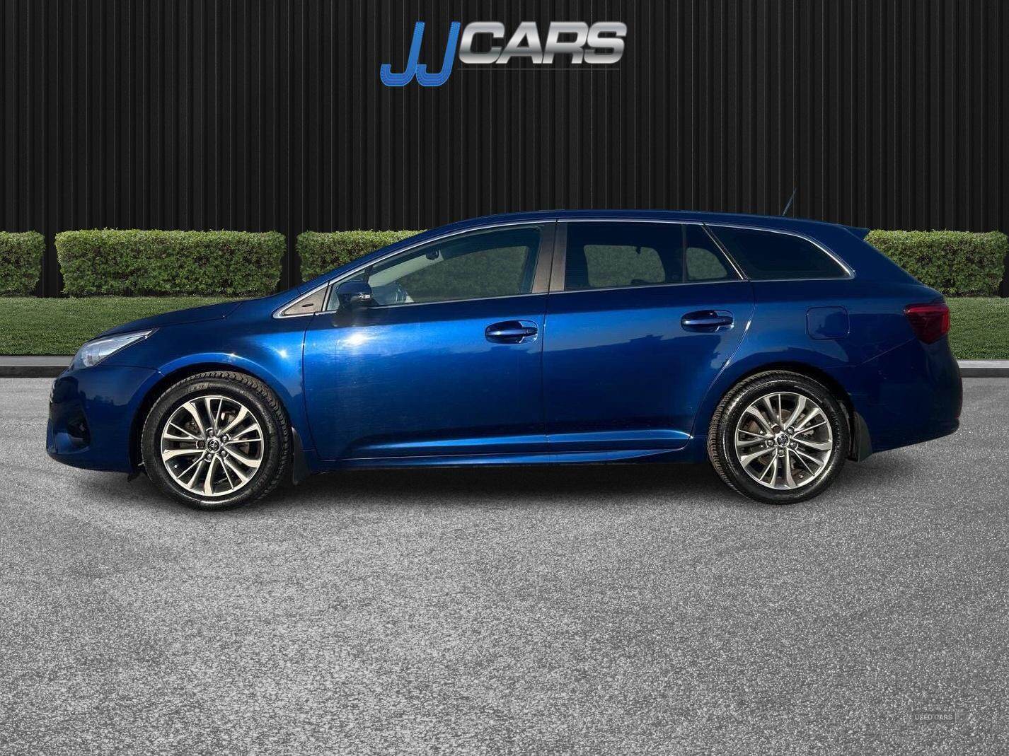 Sep 2016 Toyota Avensis 1.6D Business Edition 5dr