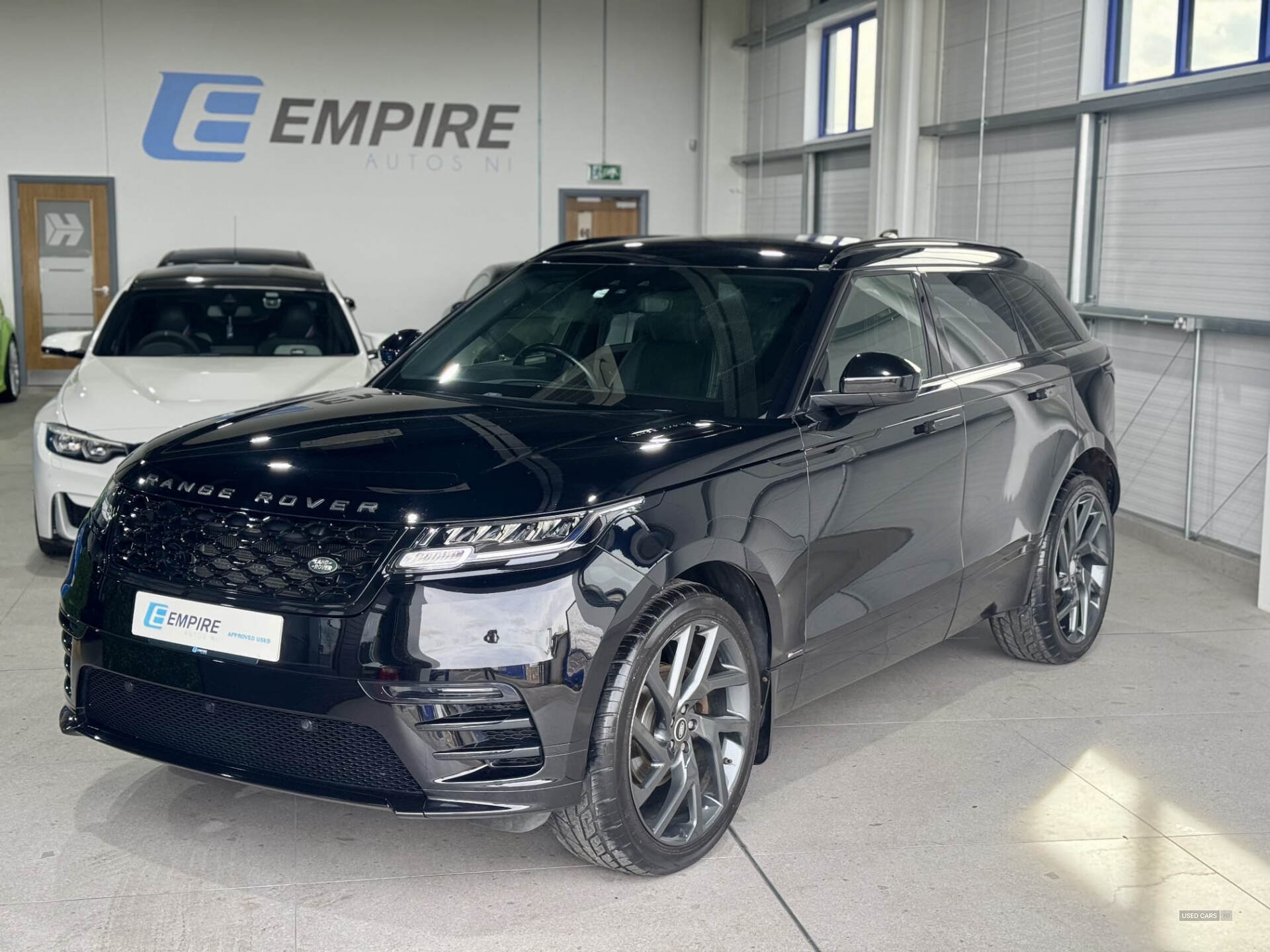 Dec 2019 Land Rover Range Rover Velar 2.0 D180 R-Dynamic 5dr Auto