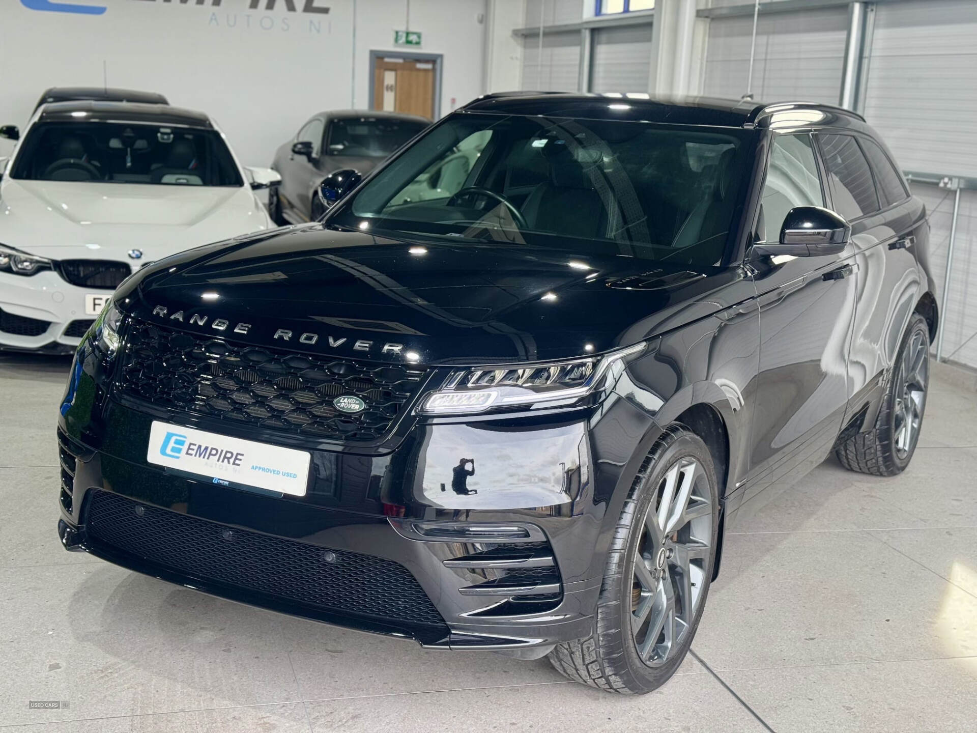 Dec 2019 Land Rover Range Rover Velar 2.0 D180 R-Dynamic 5dr Auto