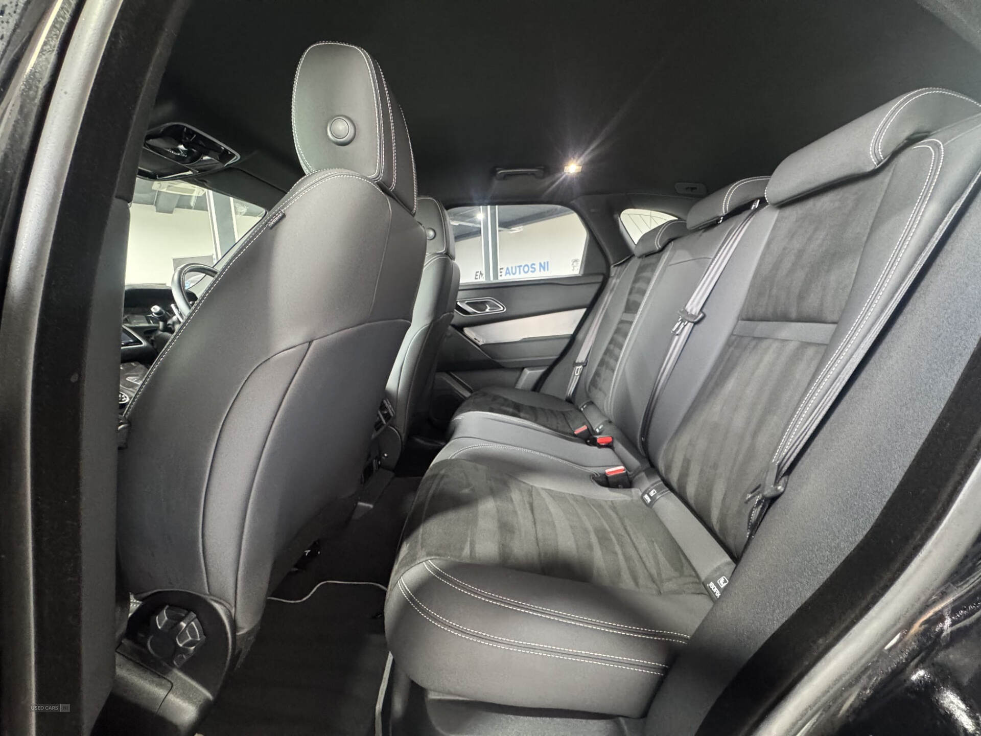 Dec 2019 Land Rover Range Rover Velar 2.0 D180 R-Dynamic 5dr Auto