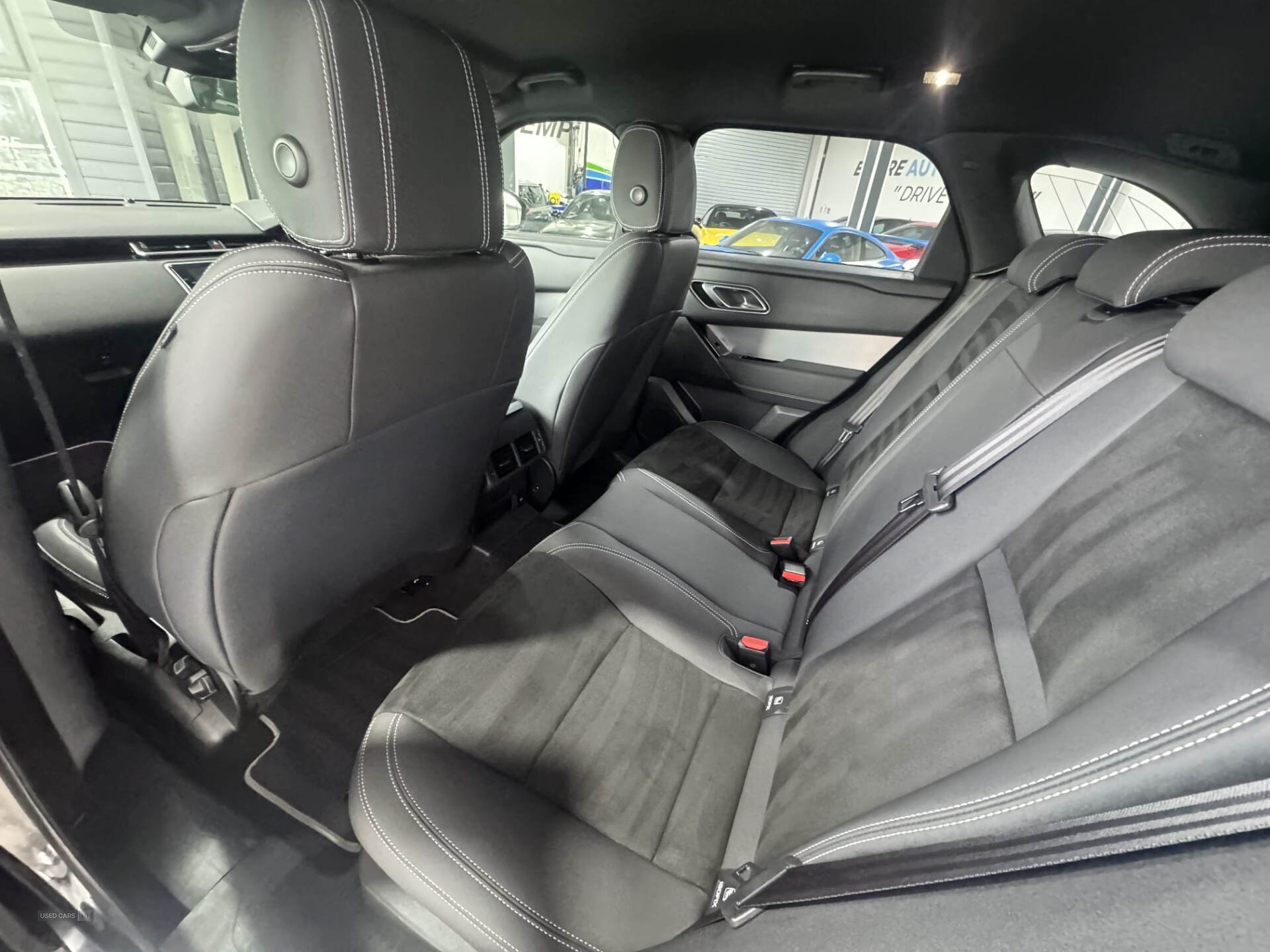 Dec 2019 Land Rover Range Rover Velar 2.0 D180 R-Dynamic 5dr Auto
