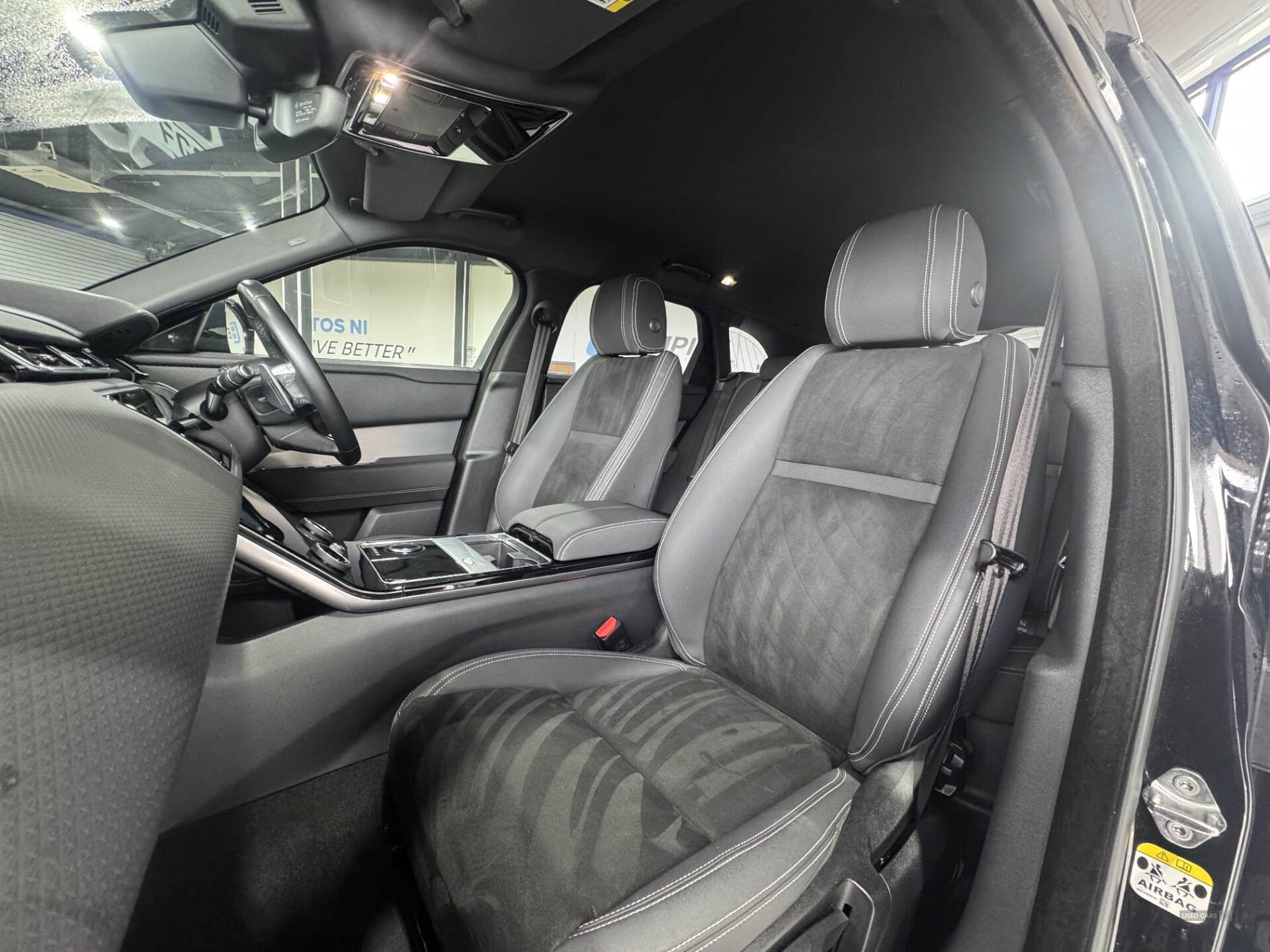 Dec 2019 Land Rover Range Rover Velar 2.0 D180 R-Dynamic 5dr Auto