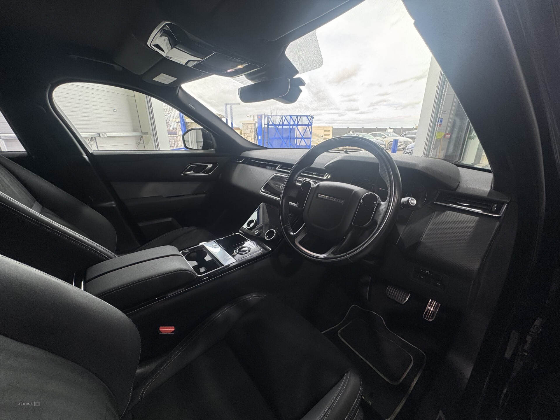 Dec 2019 Land Rover Range Rover Velar 2.0 D180 R-Dynamic 5dr Auto