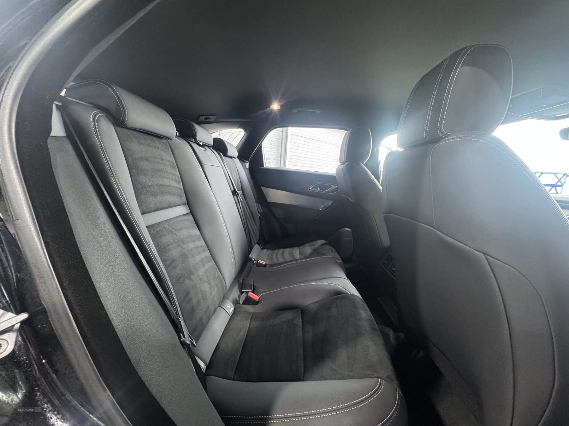 Dec 2019 Land Rover Range Rover Velar 2.0 D180 R-Dynamic 5dr Auto