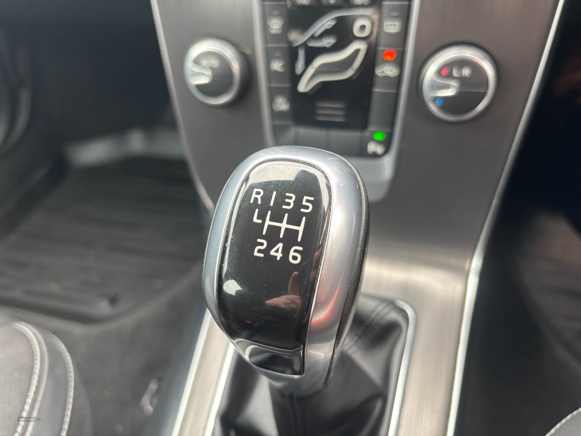 Sep 2014 Volvo V40 D2 SE 5dr