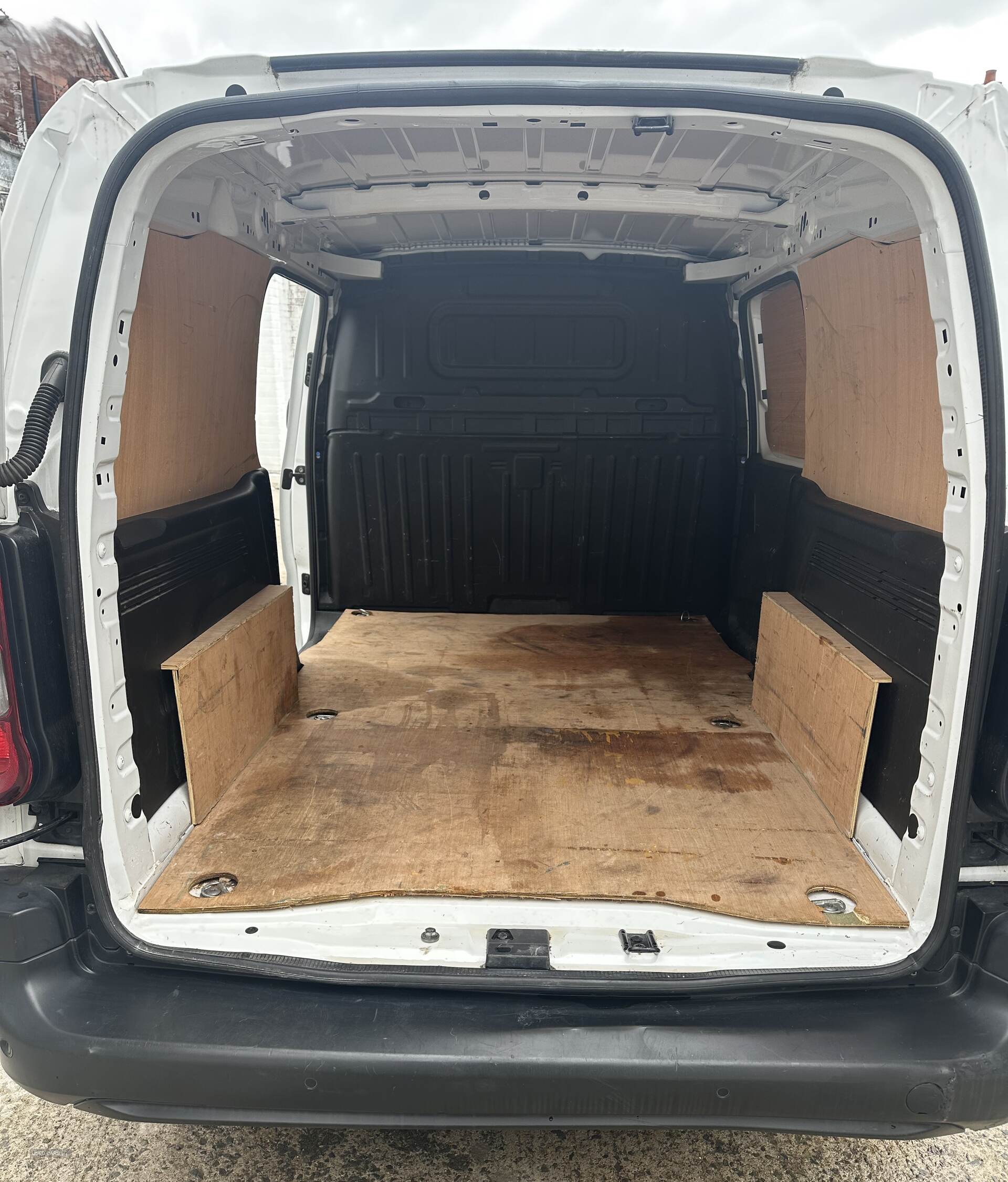 Feb 2021 Vauxhall Combo 2300 1.5 Turbo D 100ps H1 Dynamic Van