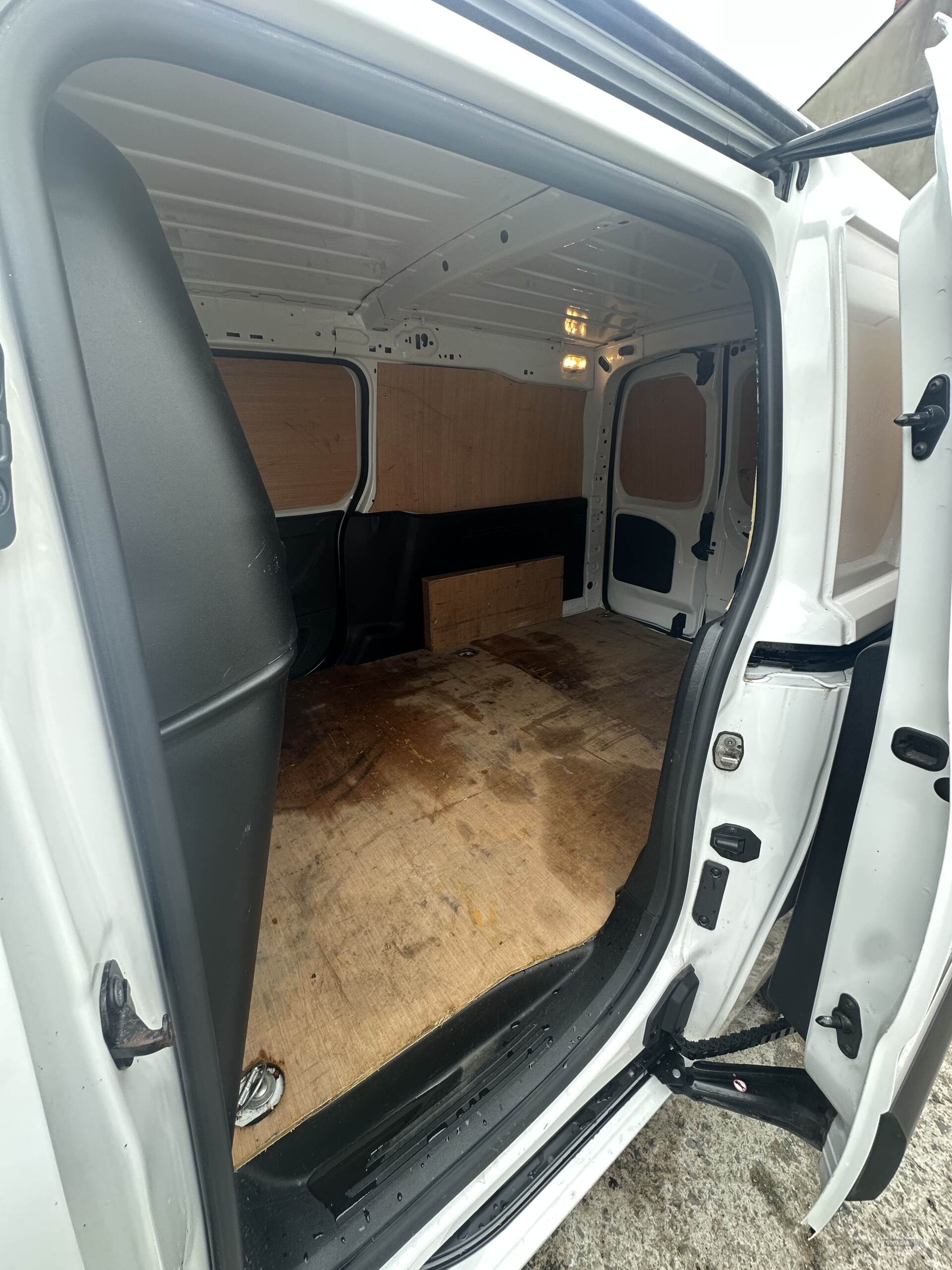 Feb 2021 Vauxhall Combo 2300 1.5 Turbo D 100ps H1 Dynamic Van